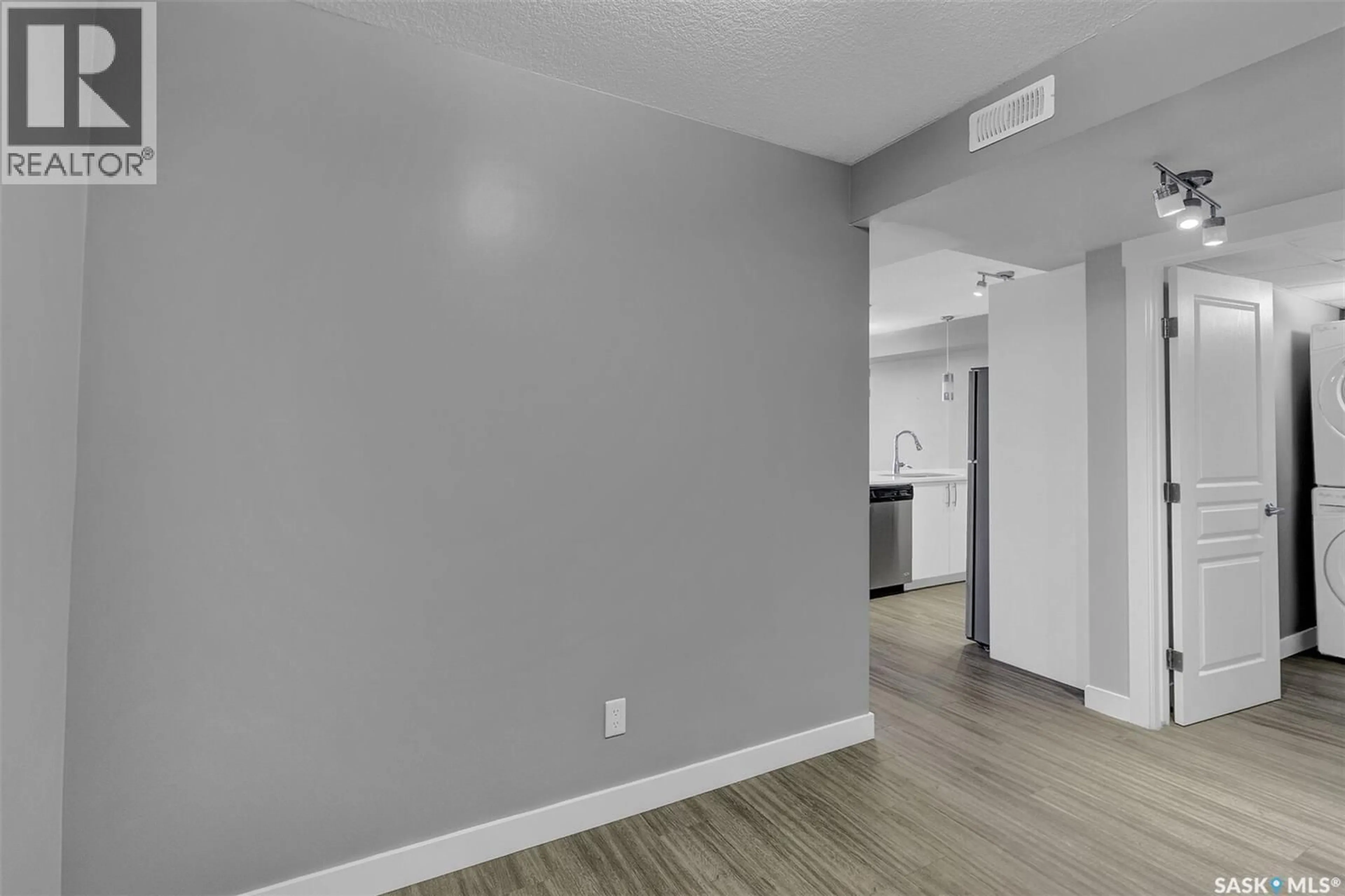 A pic of a room for 302 - 5301 UNIVERSAL CRESCENT, Regina Saskatchewan S4W0L2
