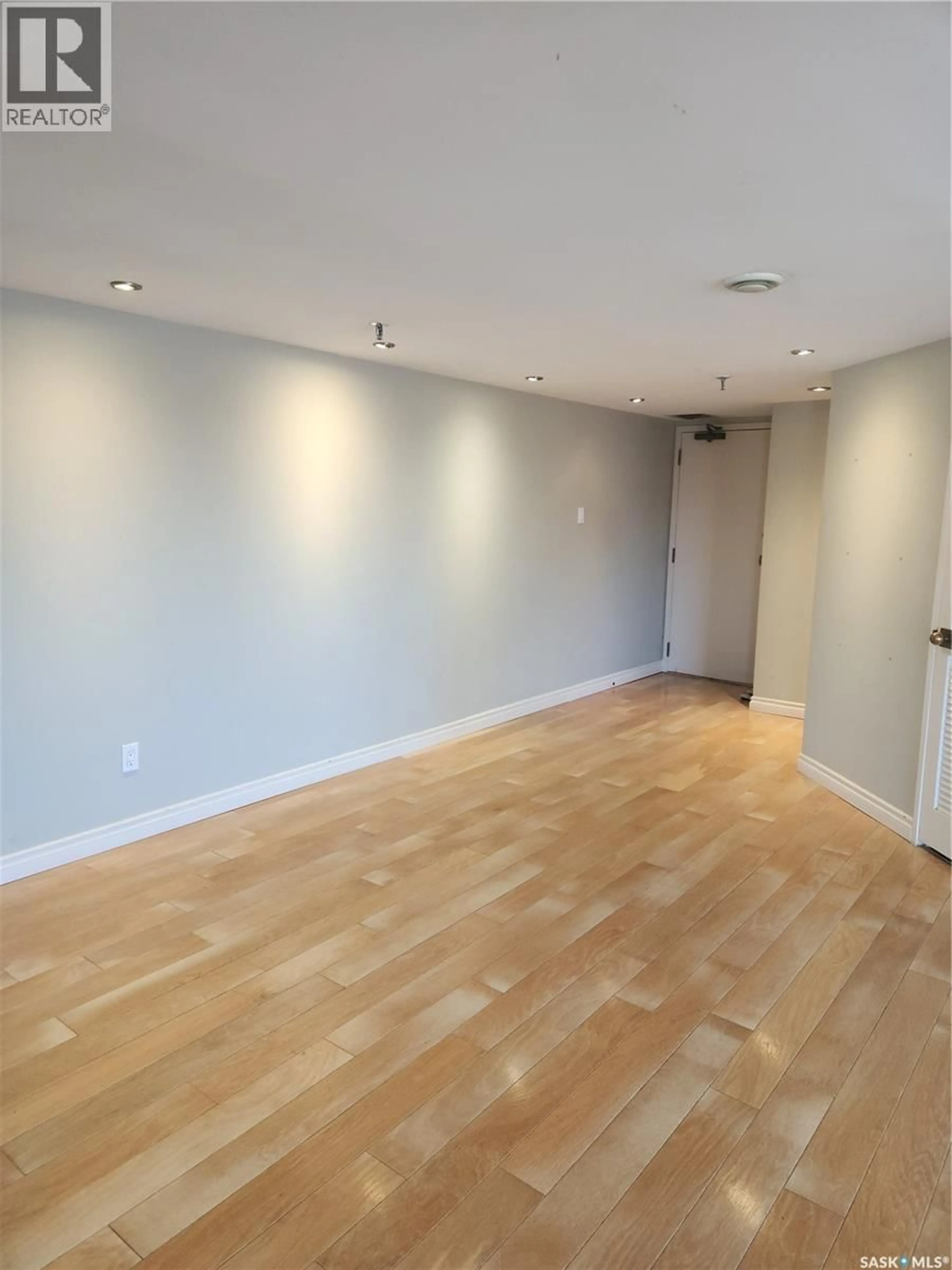 A pic of a room for 424 - 570 SPADINA CRESCENT, Saskatoon Saskatchewan S7K6X7