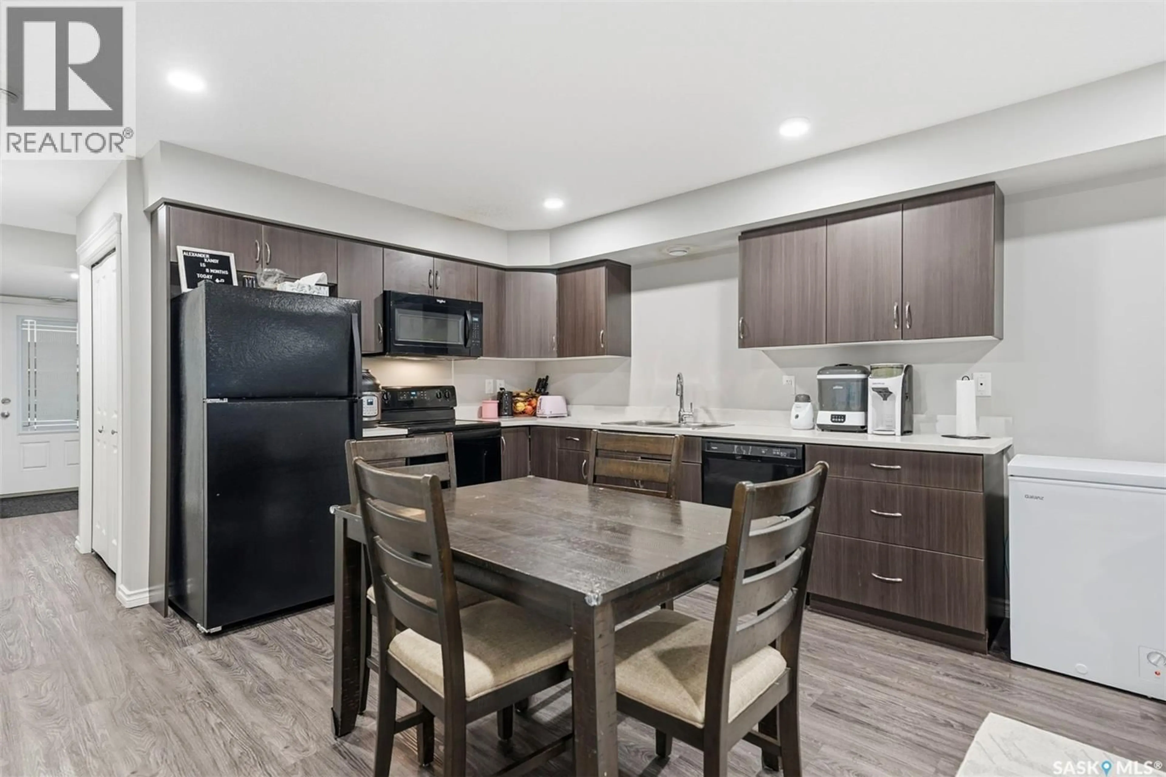 Open concept kitchen, unknown for 110 - 213 AKHTAR BEND, Saskatoon Saskatchewan S7W0Y9