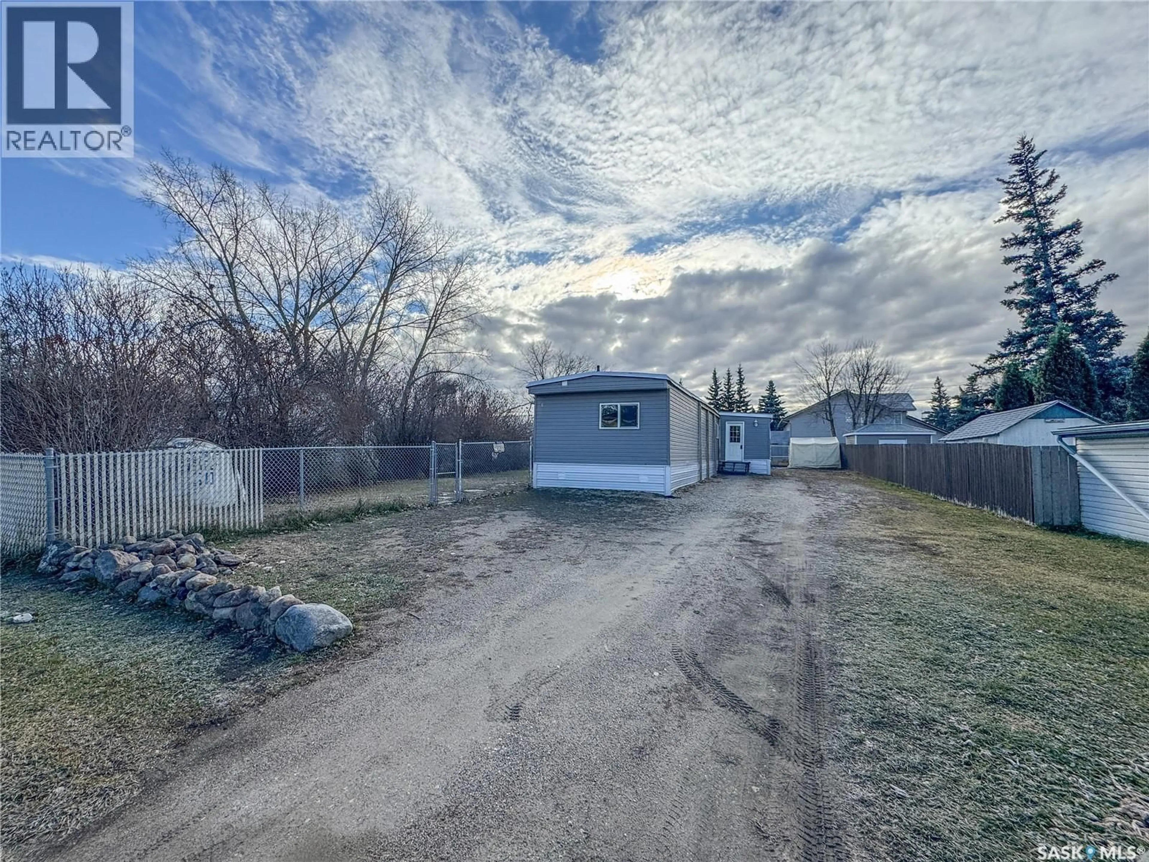 A pic from outside/outdoor area/front of a property/back of a property/a pic from drone, street for 26 EMPRESS AVENUE, Qu'Appelle Saskatchewan S0G4A0