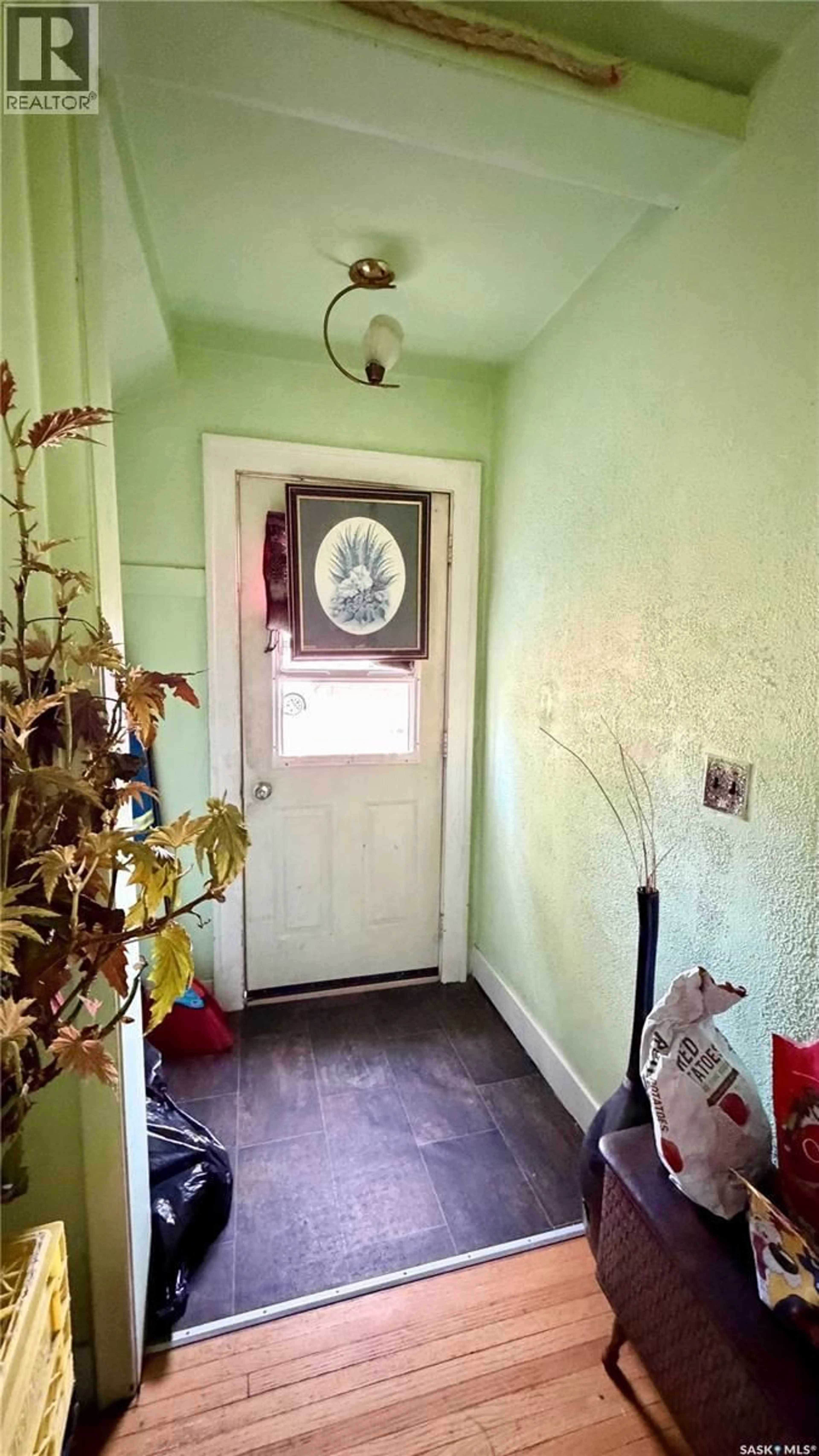Indoor entryway for 260 FERGUSON STREET, Craik Saskatchewan S0G0V0