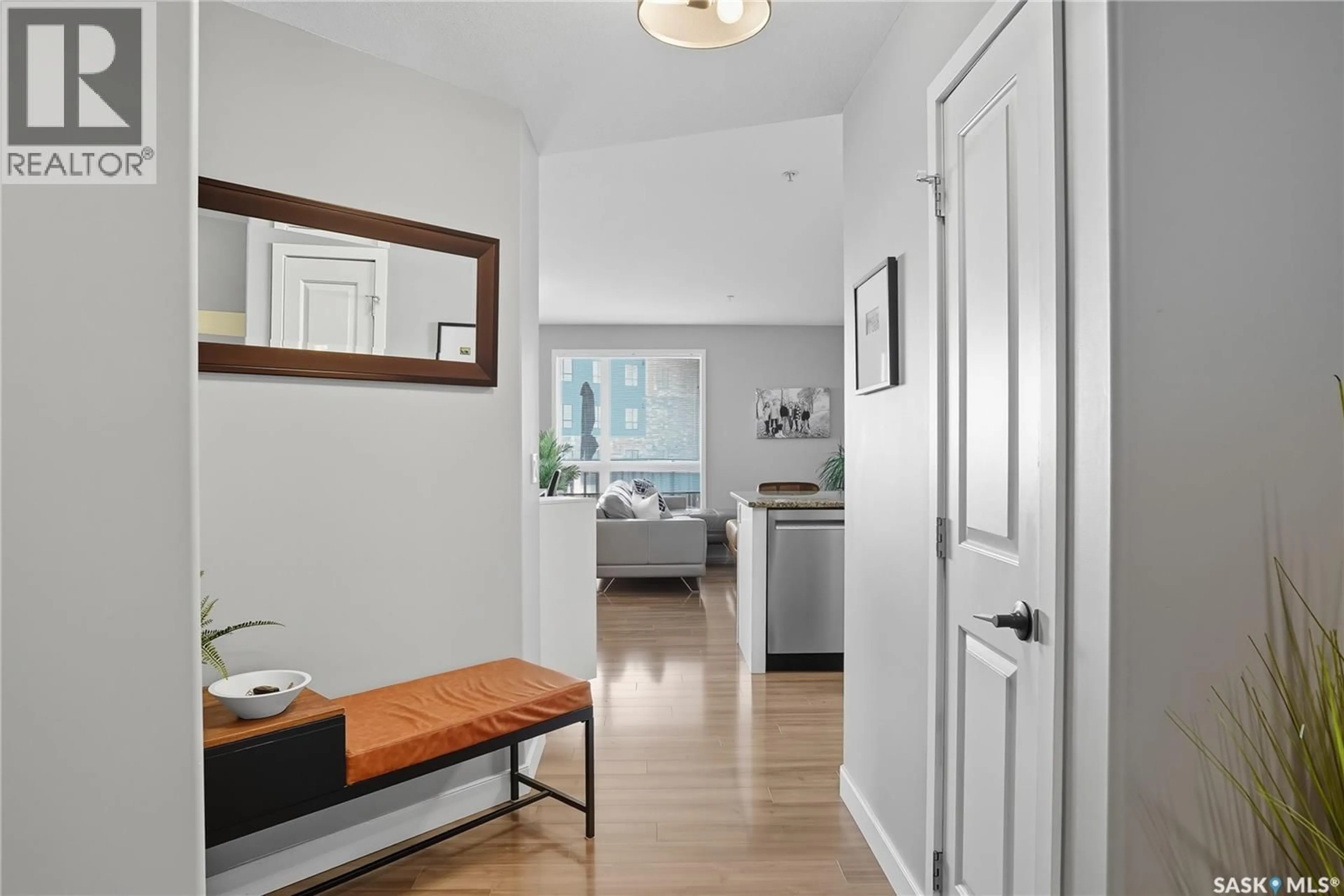 Indoor entryway for 201 158 PAWLYCHENKO LANE, Saskatoon Saskatchewan S7V0C3