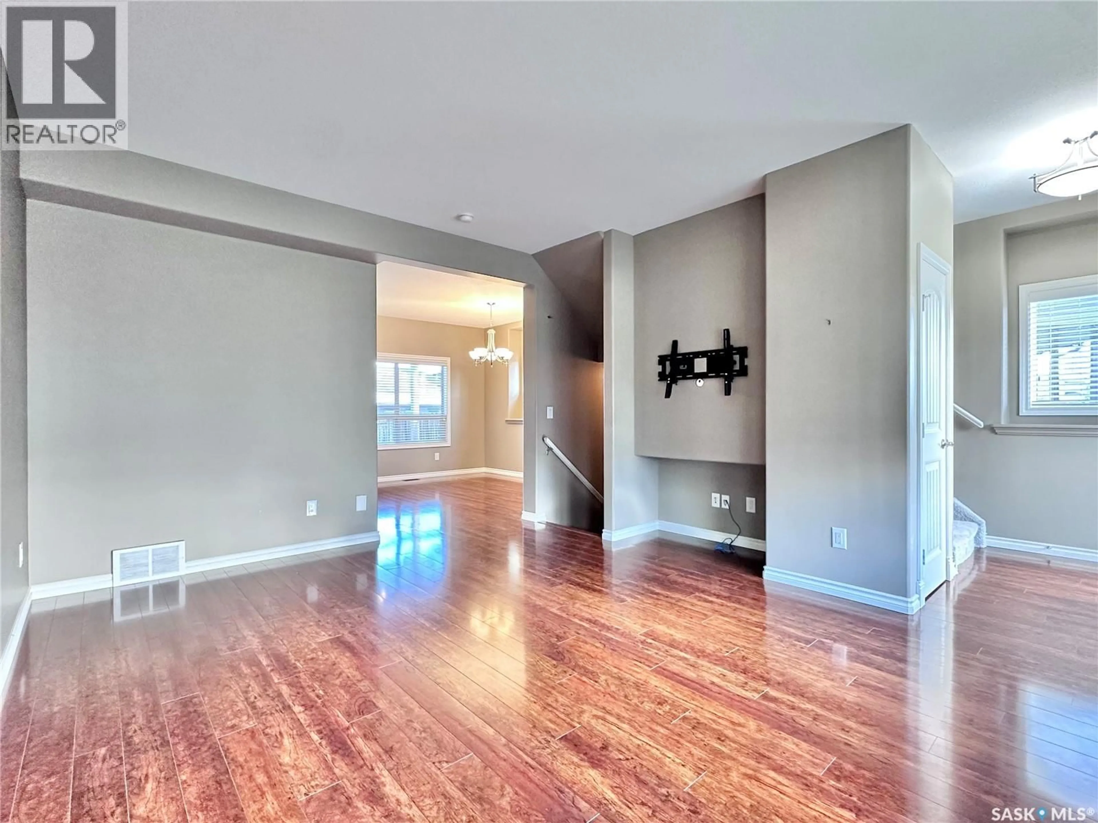 Unknown for 1026 WILLOWGROVE CRESCENT, Saskatoon Saskatchewan S7W0H7