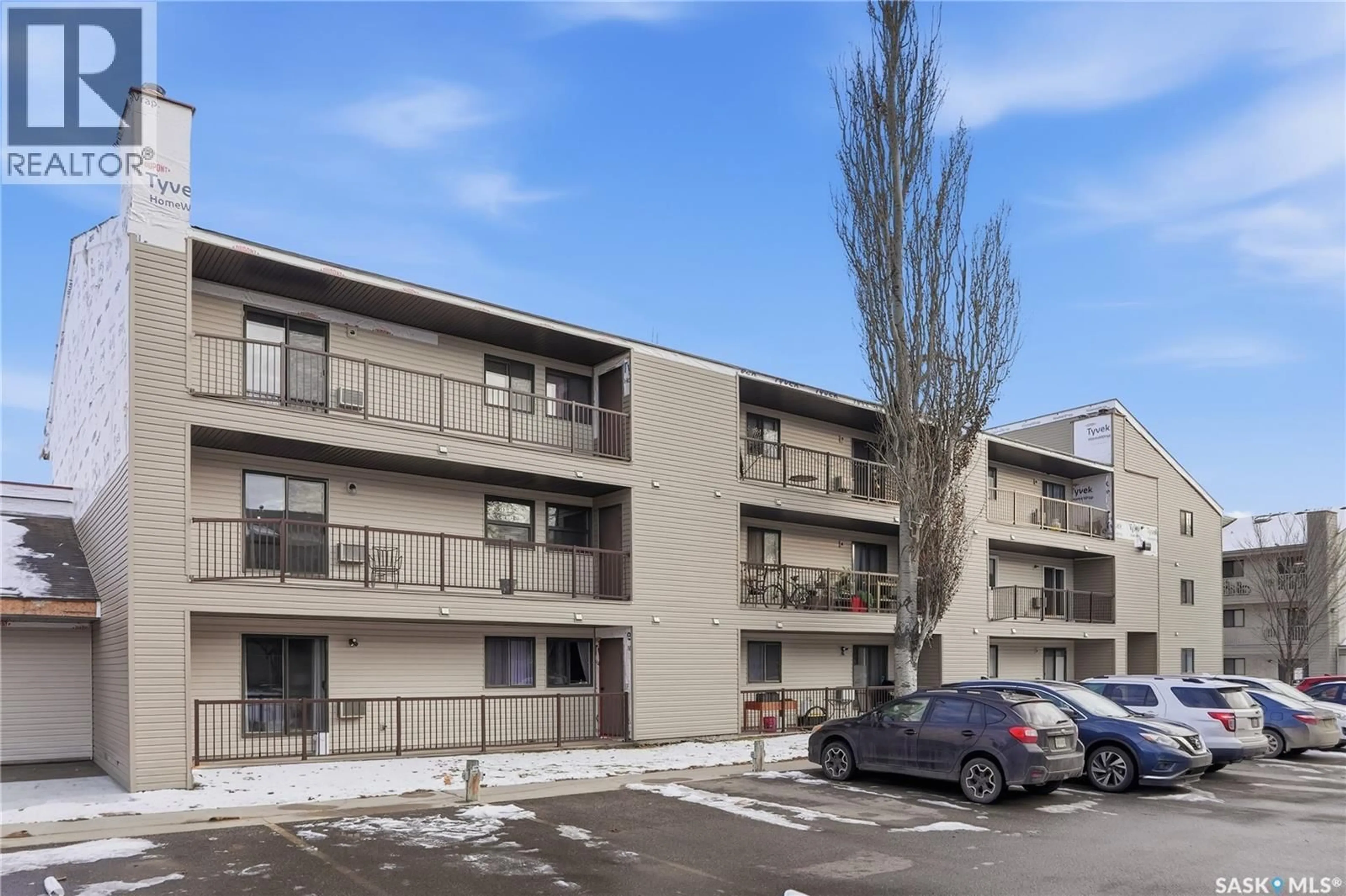 Patio, unknown for 105B - 4040 8TH STREET, Saskatoon Saskatchewan S7H5L4