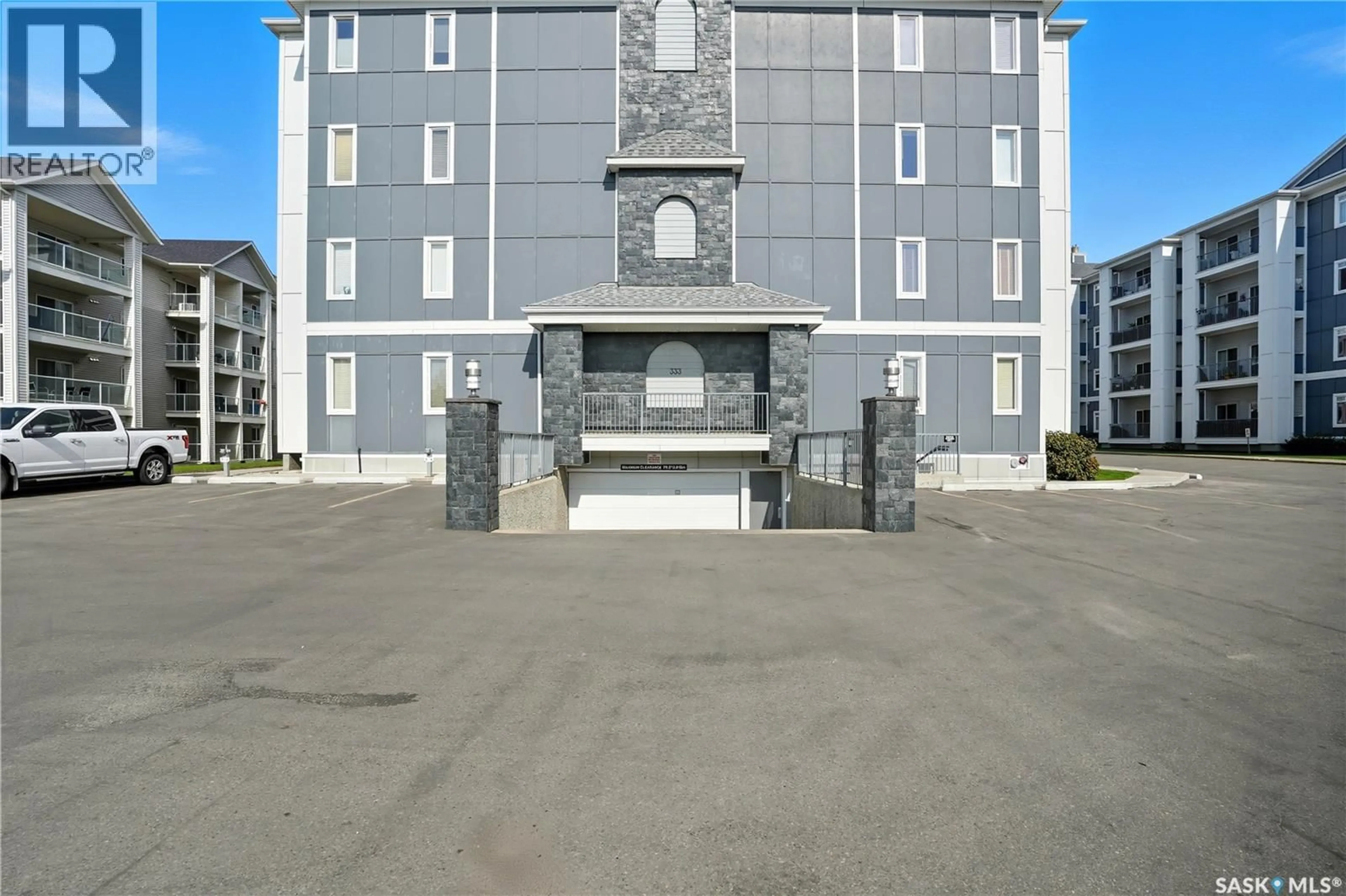 Indoor foyer for 409 333 NELSON ROAD, Saskatoon Saskatchewan S7S1P2