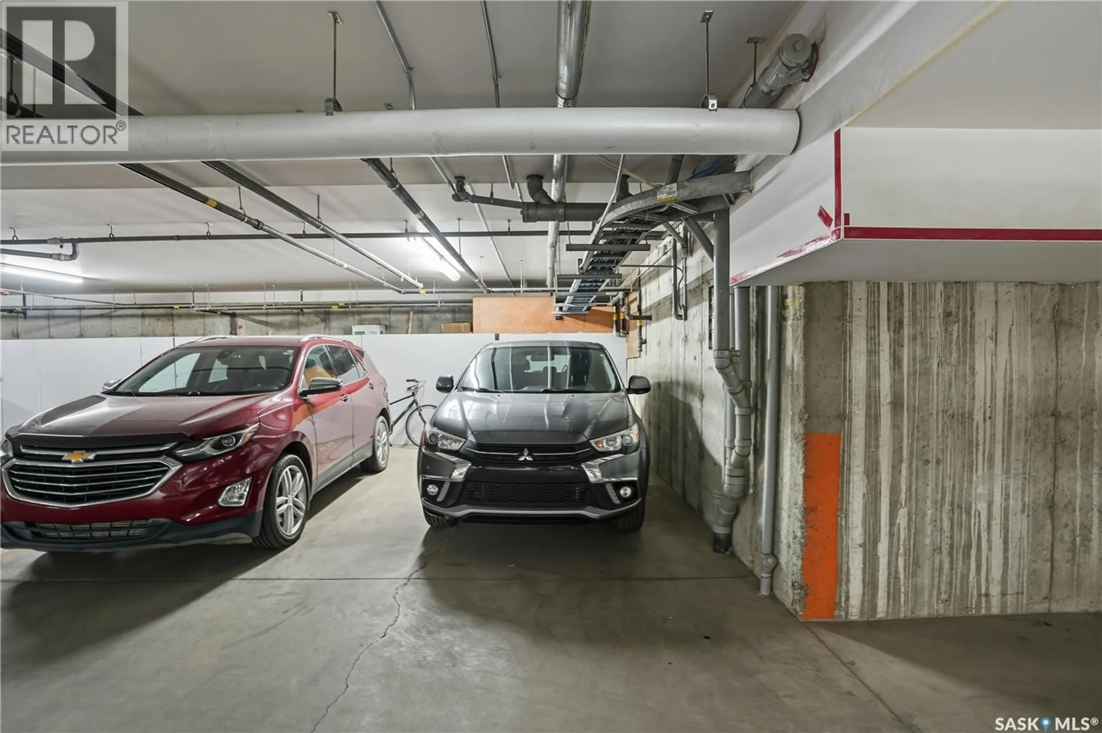 Indoor garage for 409 333 NELSON ROAD, Saskatoon Saskatchewan S7S1P2