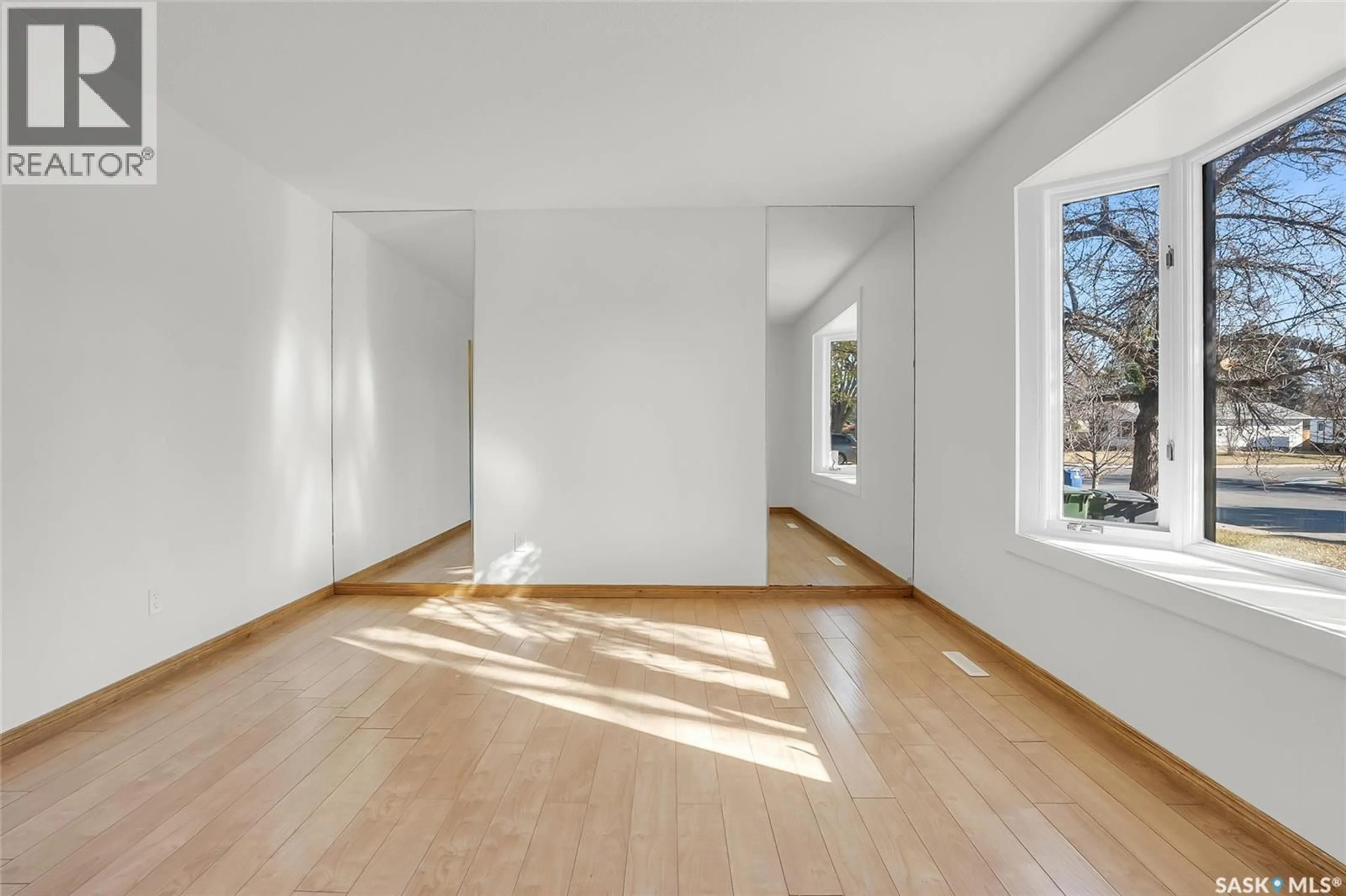 A pic of a room for 1806 RICHARDSON ROAD, Saskatoon Saskatchewan S7L4B5