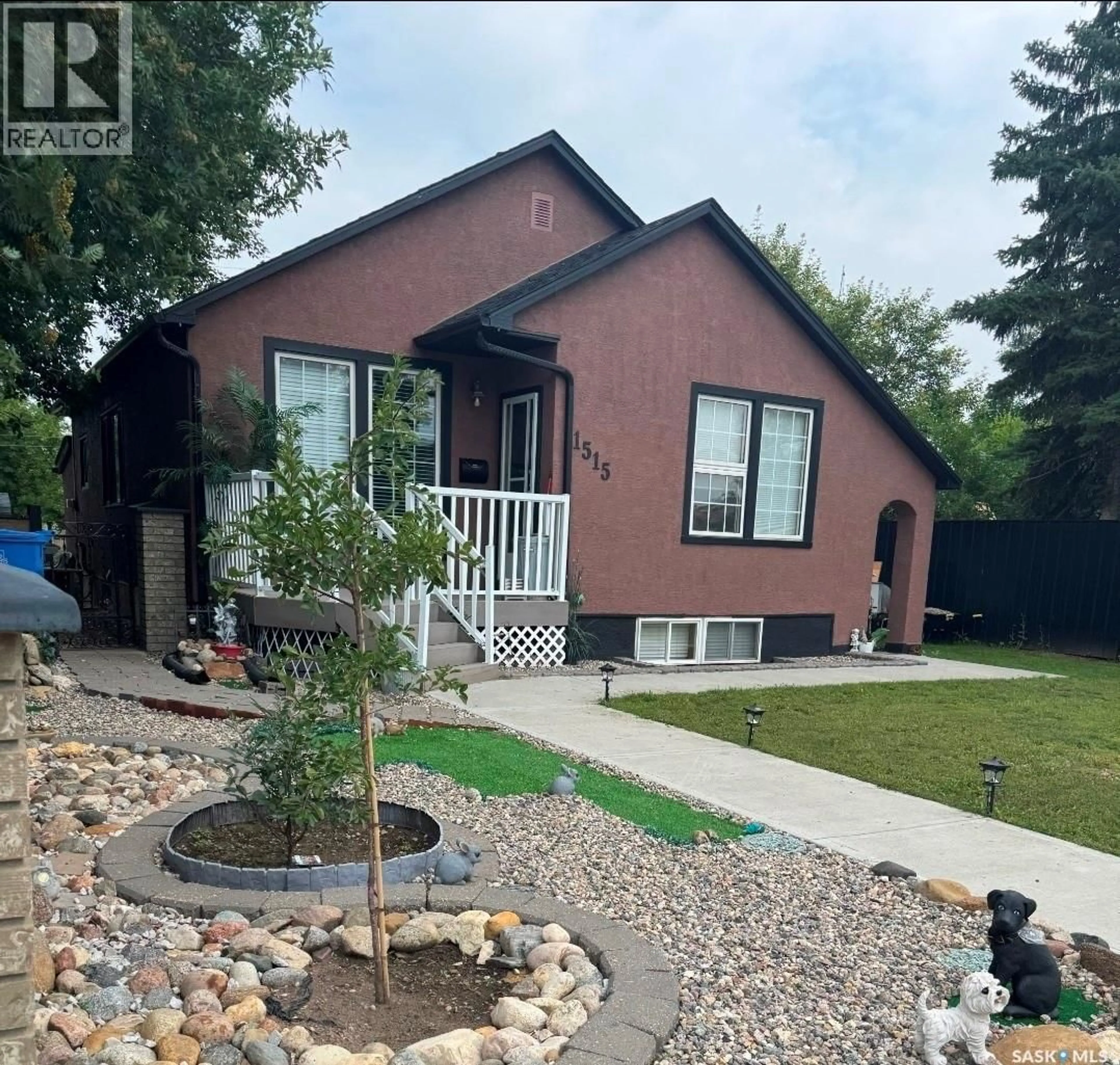 Home with vinyl exterior material, street for 1515 2ND STREET, Estevan Saskatchewan S4A0M7