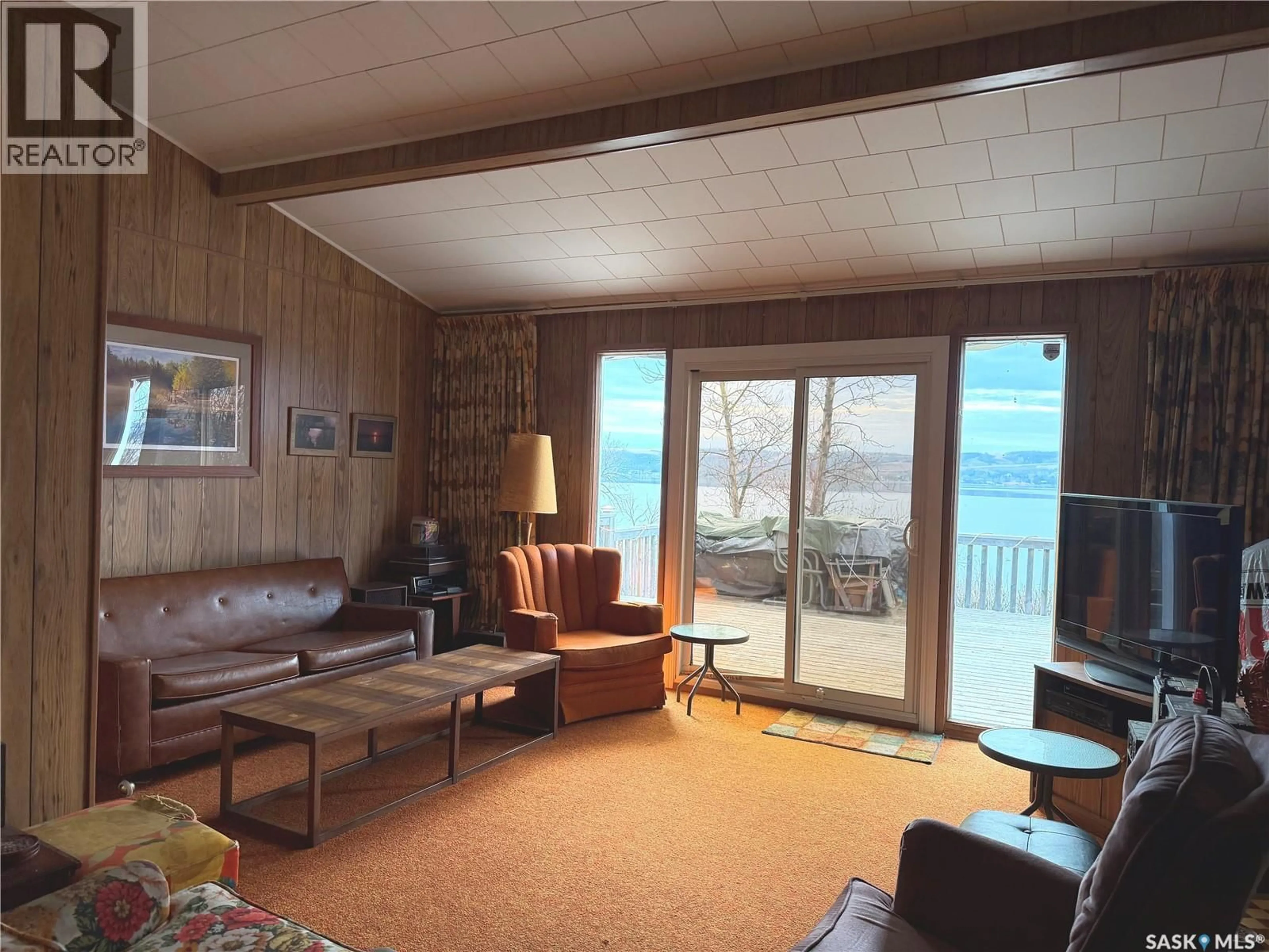 Living room with furniture, unknown for 278 SOUTH KATEPWA DRIVE, Katepwa Beach Saskatchewan S0G2K0