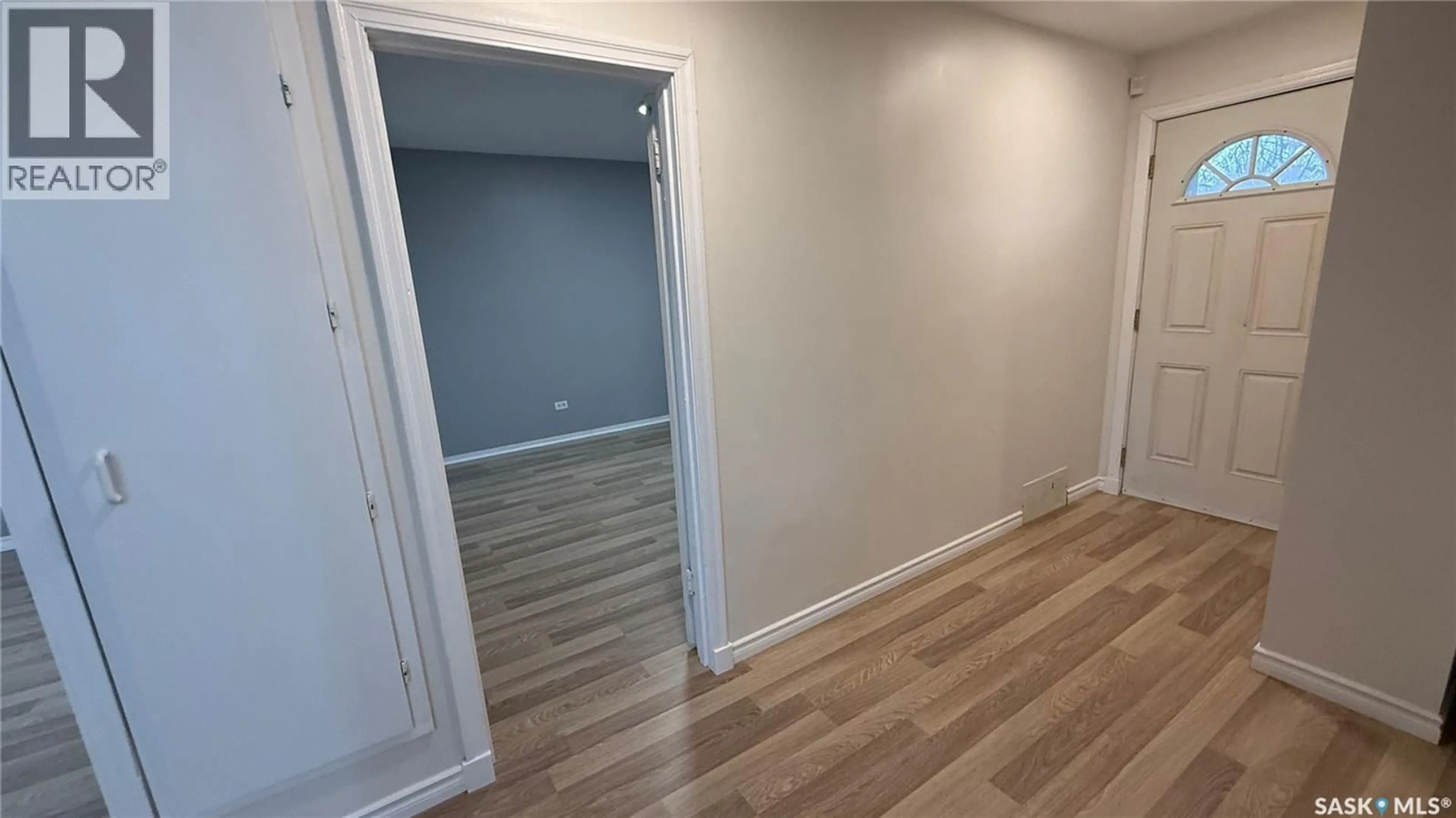A pic of a room for 4124 4TH AVENUE, Regina Saskatchewan S4T0H5