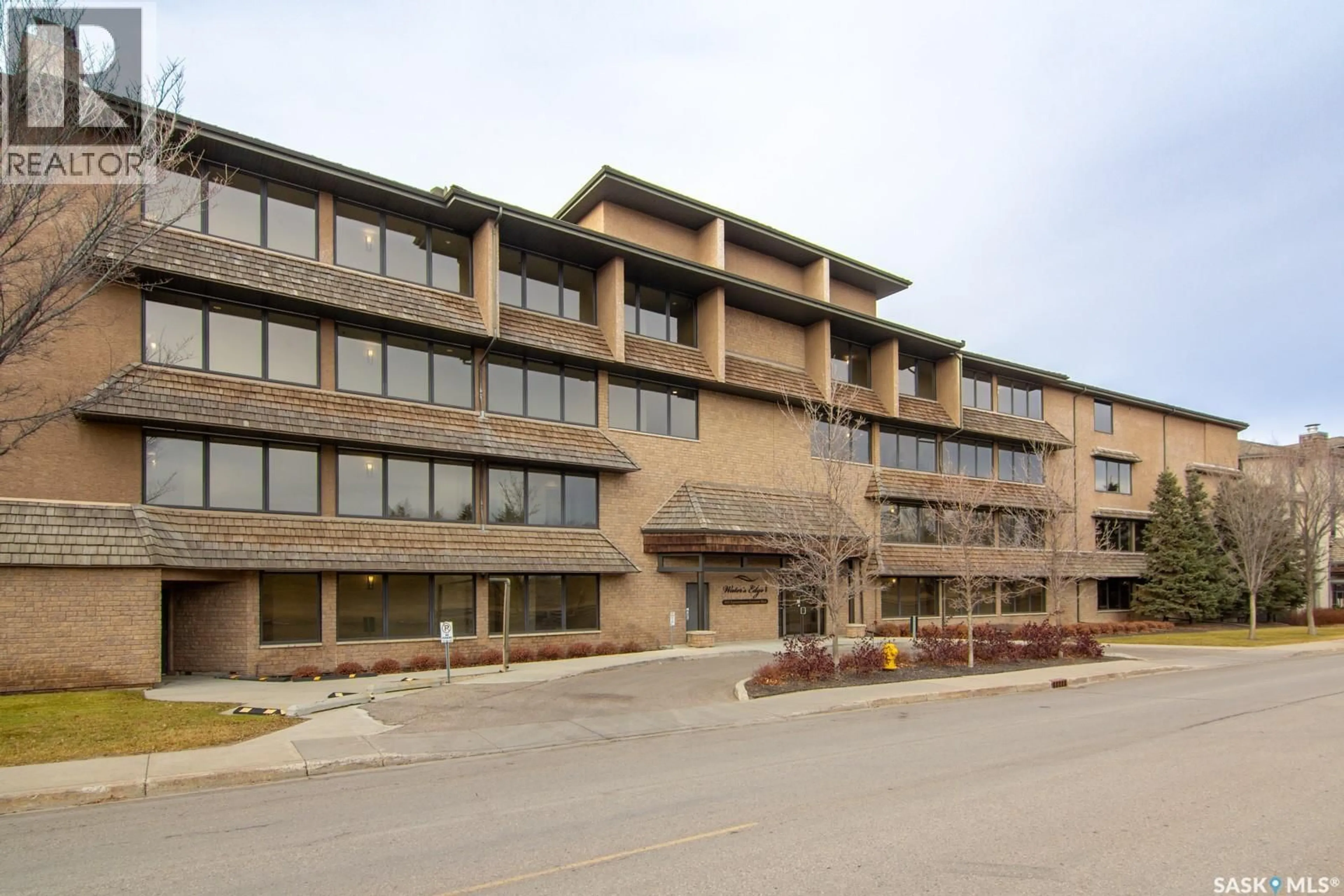 Unknown for W - 238 623 SASKATCHEWAN CRESCENT, Saskatoon Saskatchewan S7M0A5