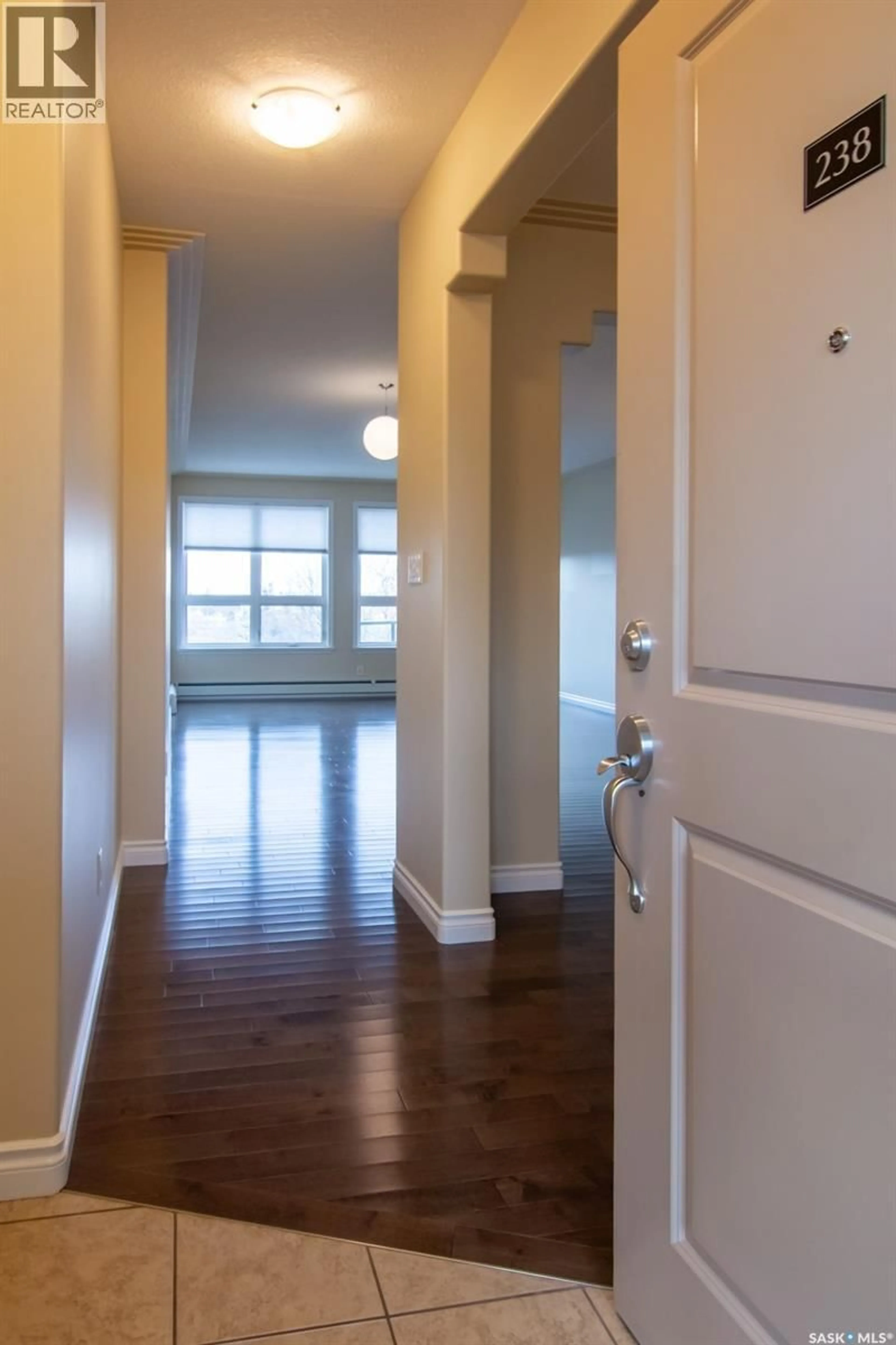 Indoor entryway for W - 238 623 SASKATCHEWAN CRESCENT, Saskatoon Saskatchewan S7M0A5