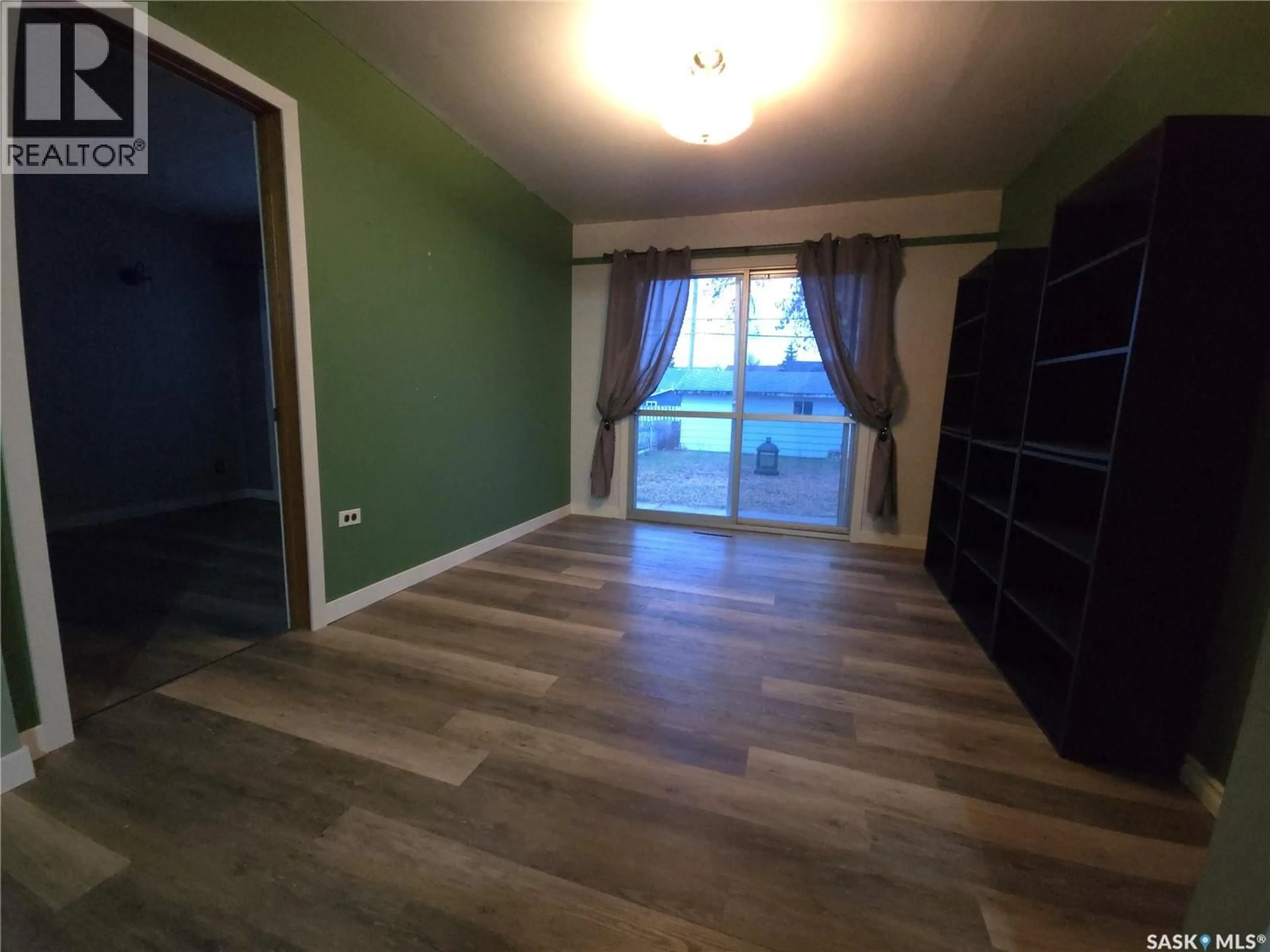 A pic of a room for 643 OMINICA STREET, Moose Jaw Saskatchewan S6H0H4