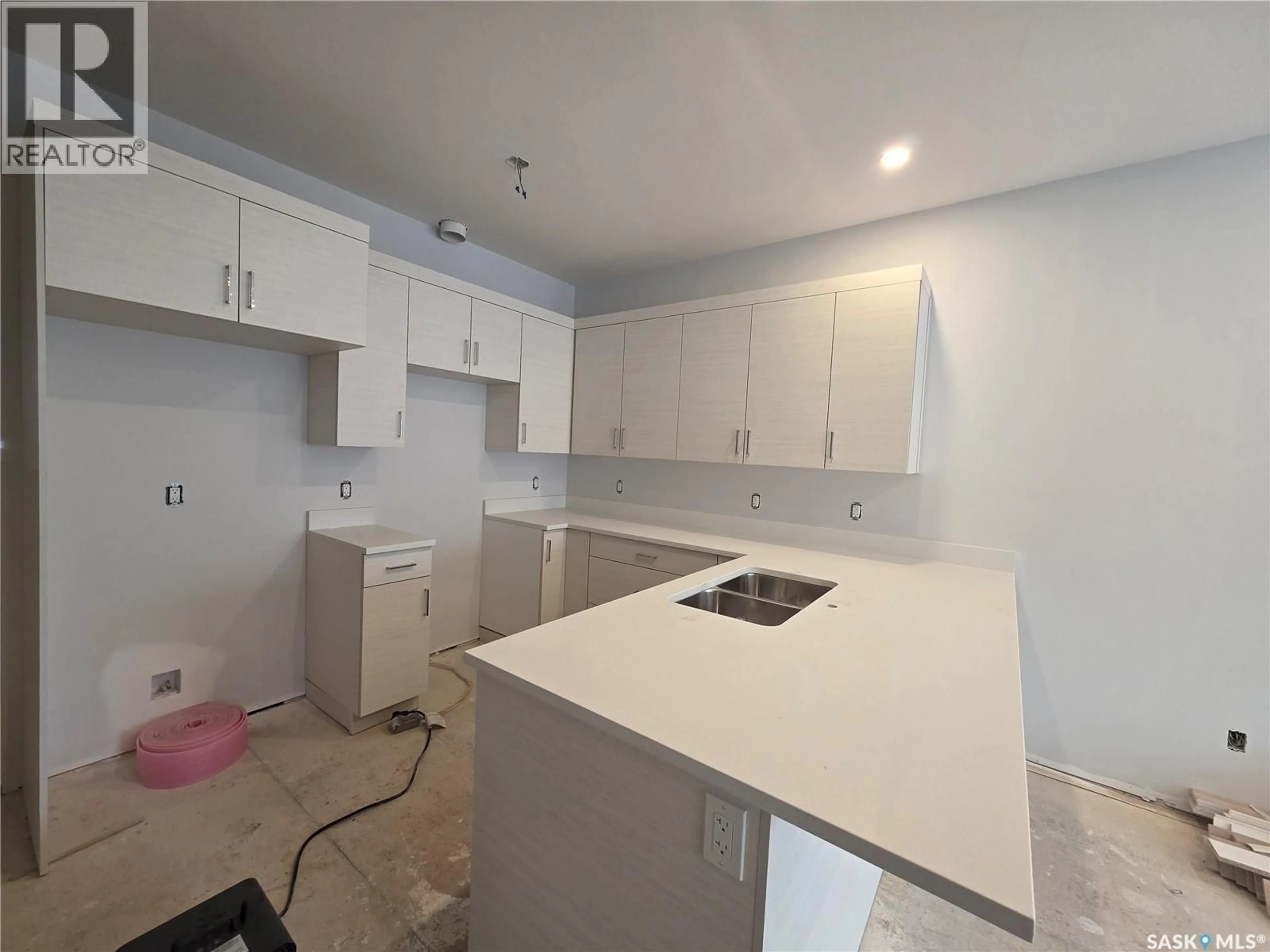 Open concept kitchen, unknown for 531 SHARMA CRESCENT, Saskatoon Saskatchewan S7W1K5