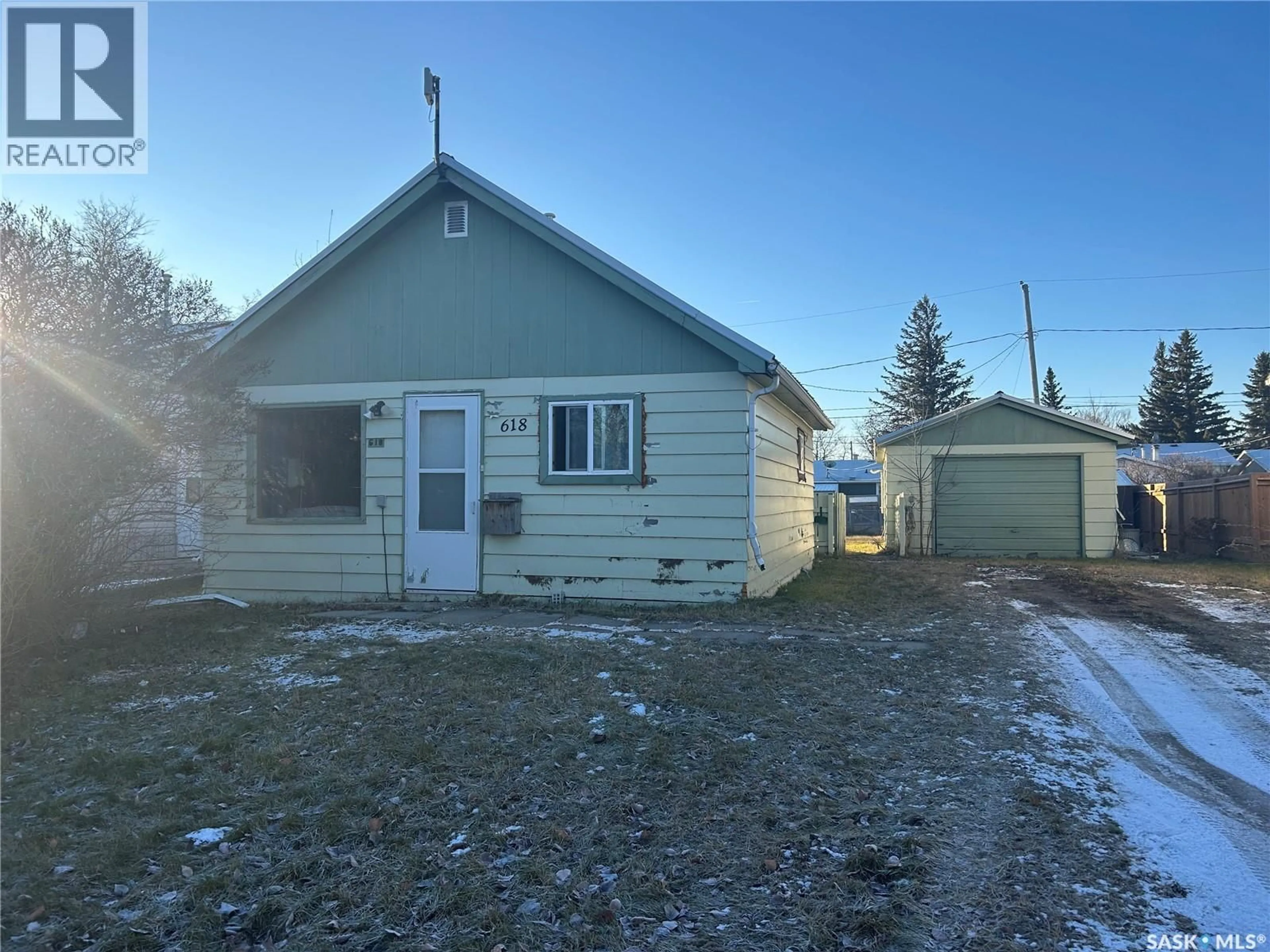 A pic from outside/outdoor area/front of a property/back of a property/a pic from drone, street for 618 98TH AVENUE, Tisdale Saskatchewan S0E1T0