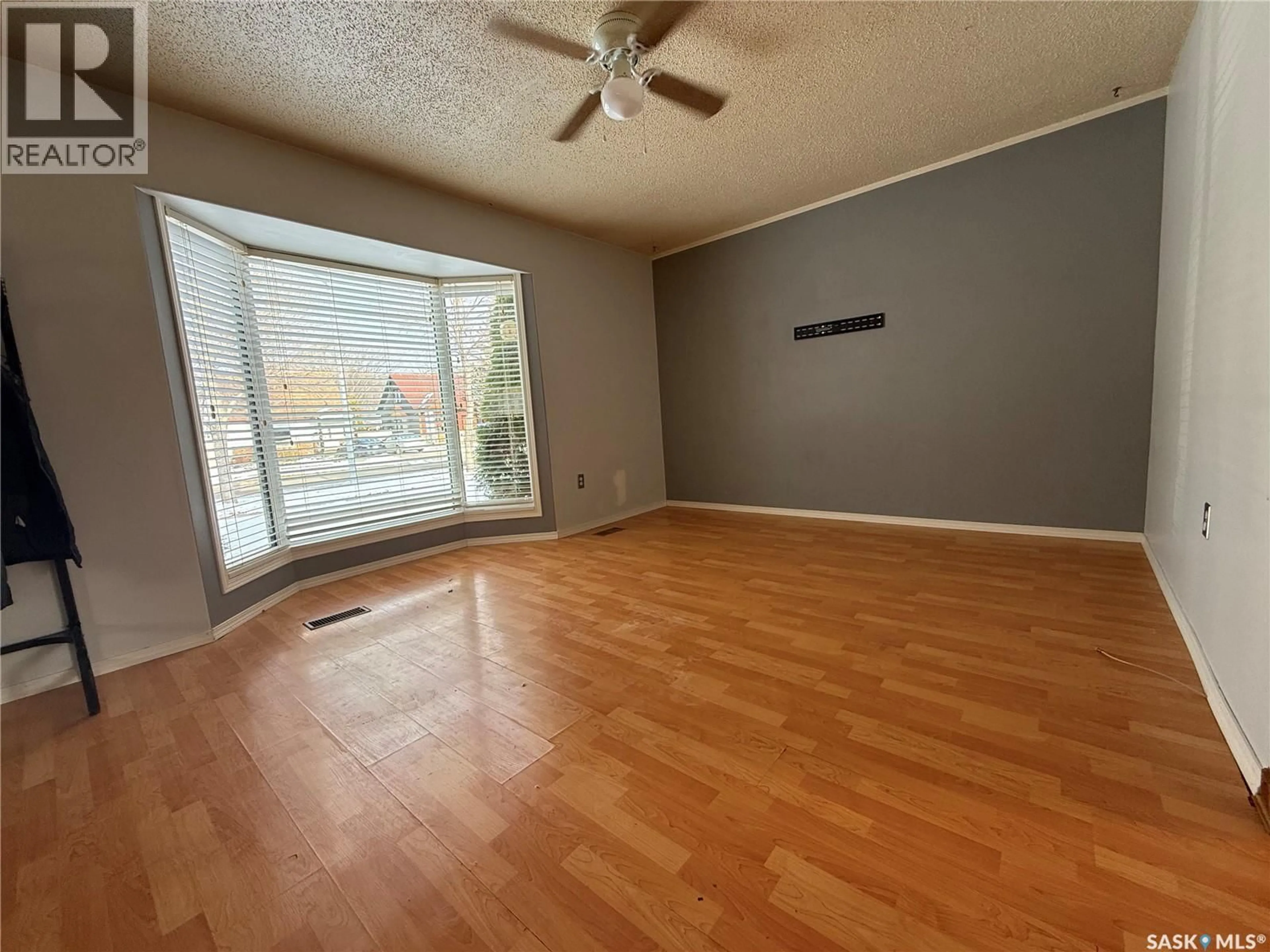 A pic of a room for 212 ADELAIDE STREET, Saskatoon Saskatchewan S7J0H6