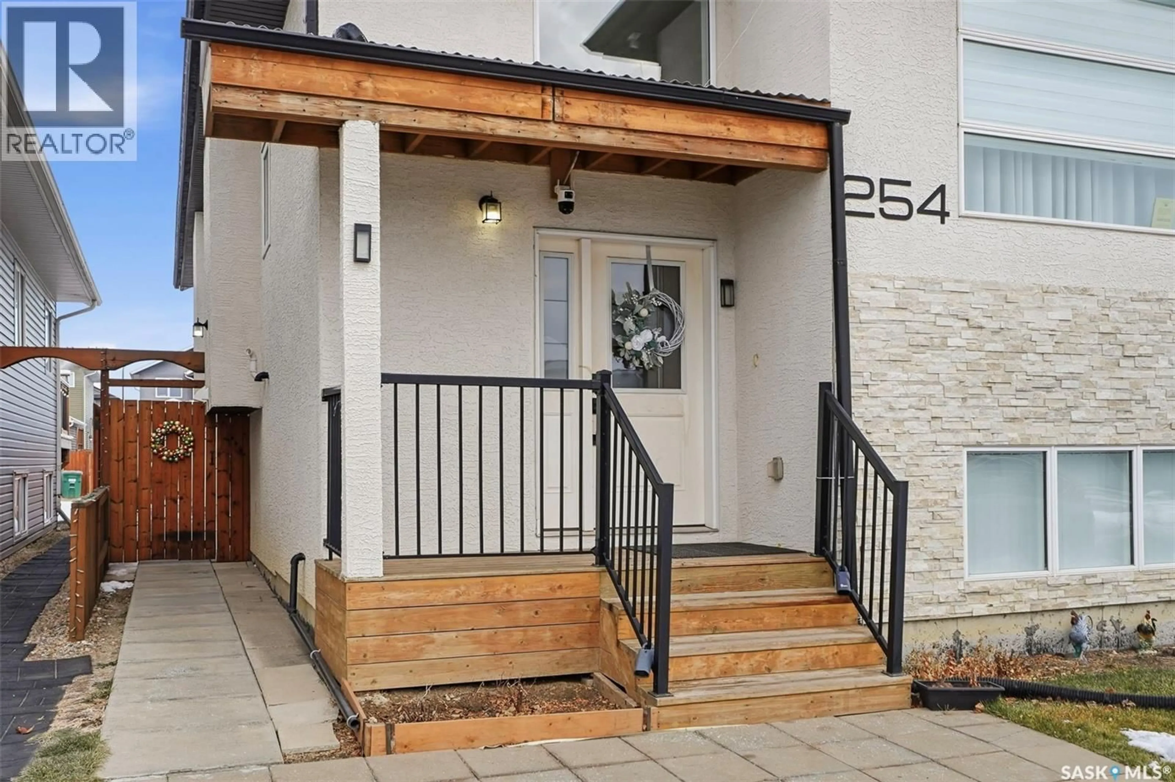 Unknown for 254 ELLS CRESCENT, Saskatoon Saskatchewan S7L6K6