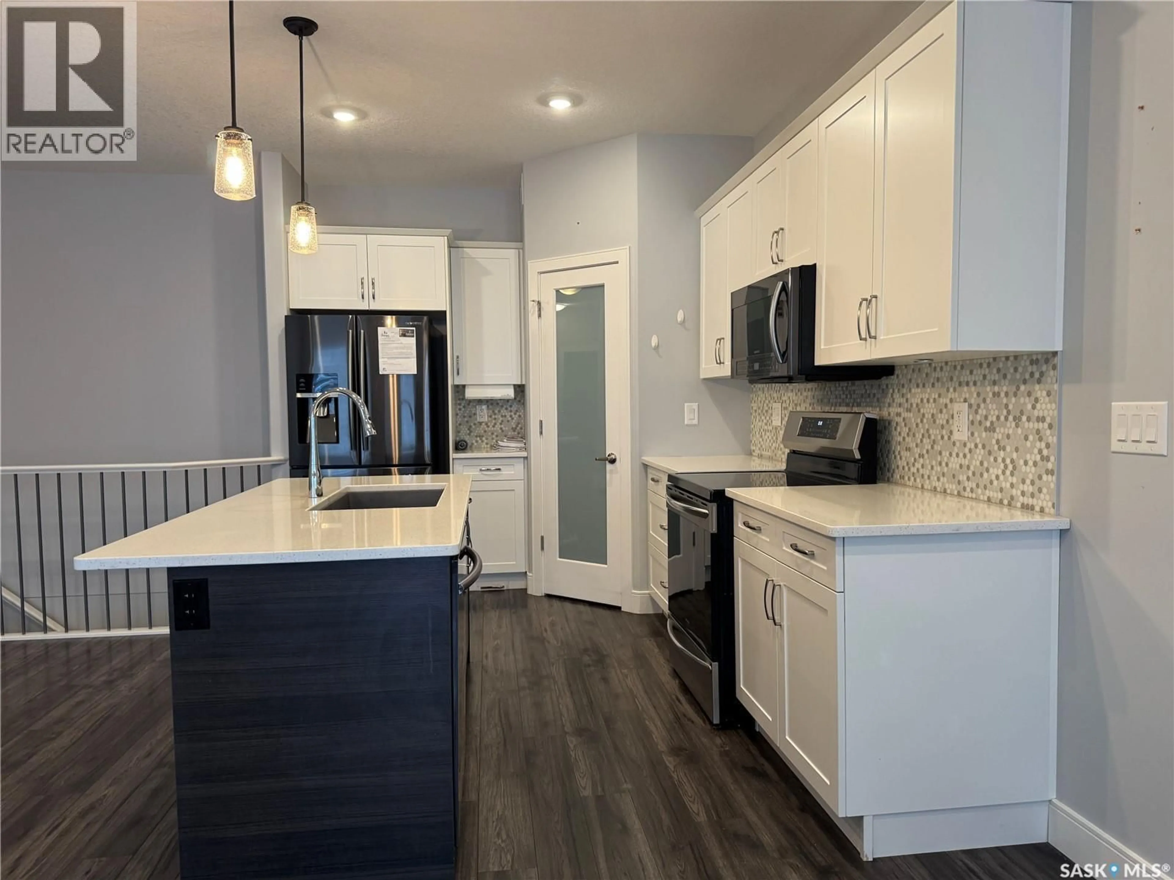 Open concept kitchen, unknown for 21 103 POHORECKY CRESCENT, Saskatoon Saskatchewan S7W0X6