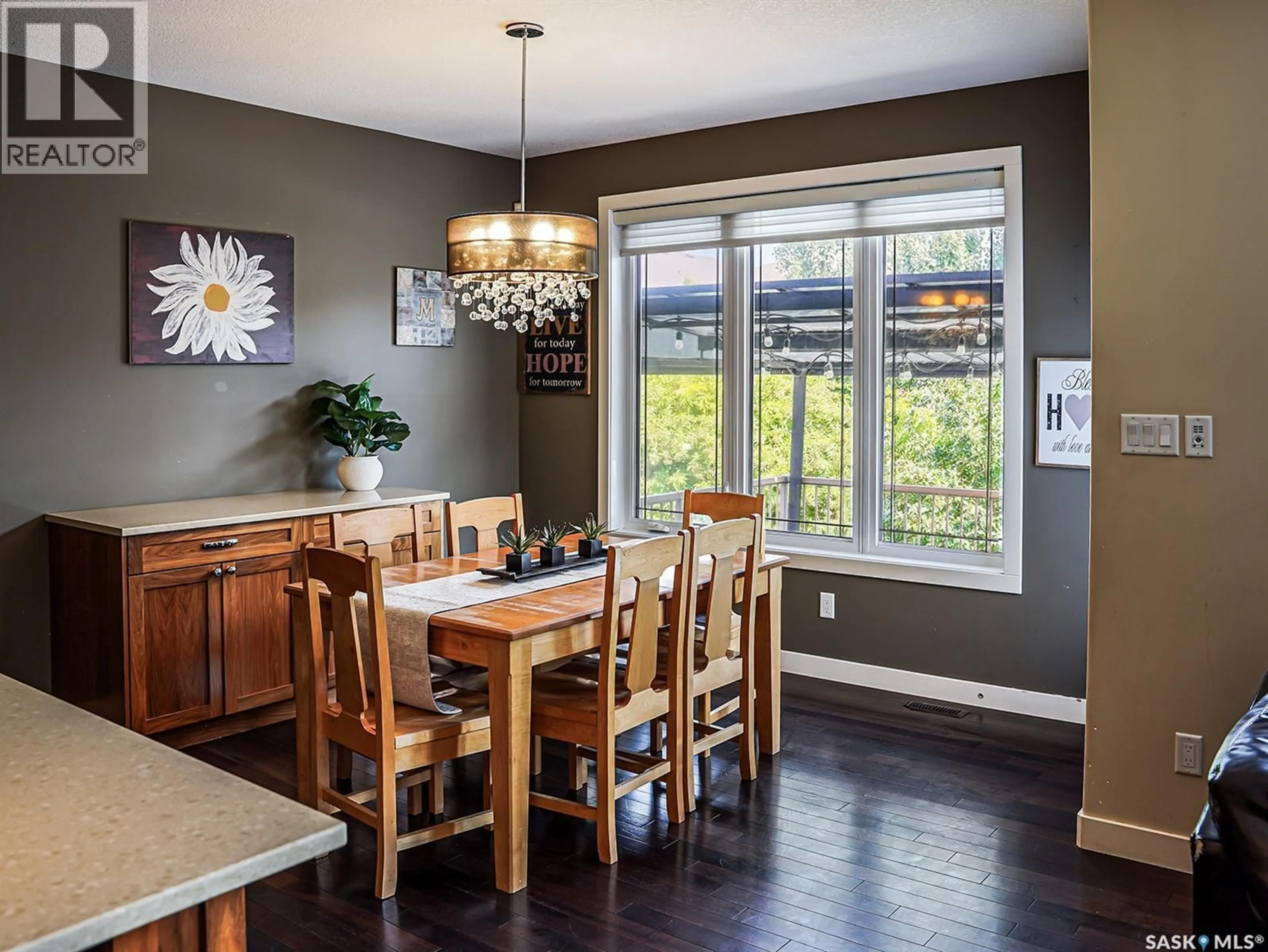 Dining room, wood/laminate floor for 2715 HIGHGROVE ROAD, Regina Saskatchewan S4V0N3