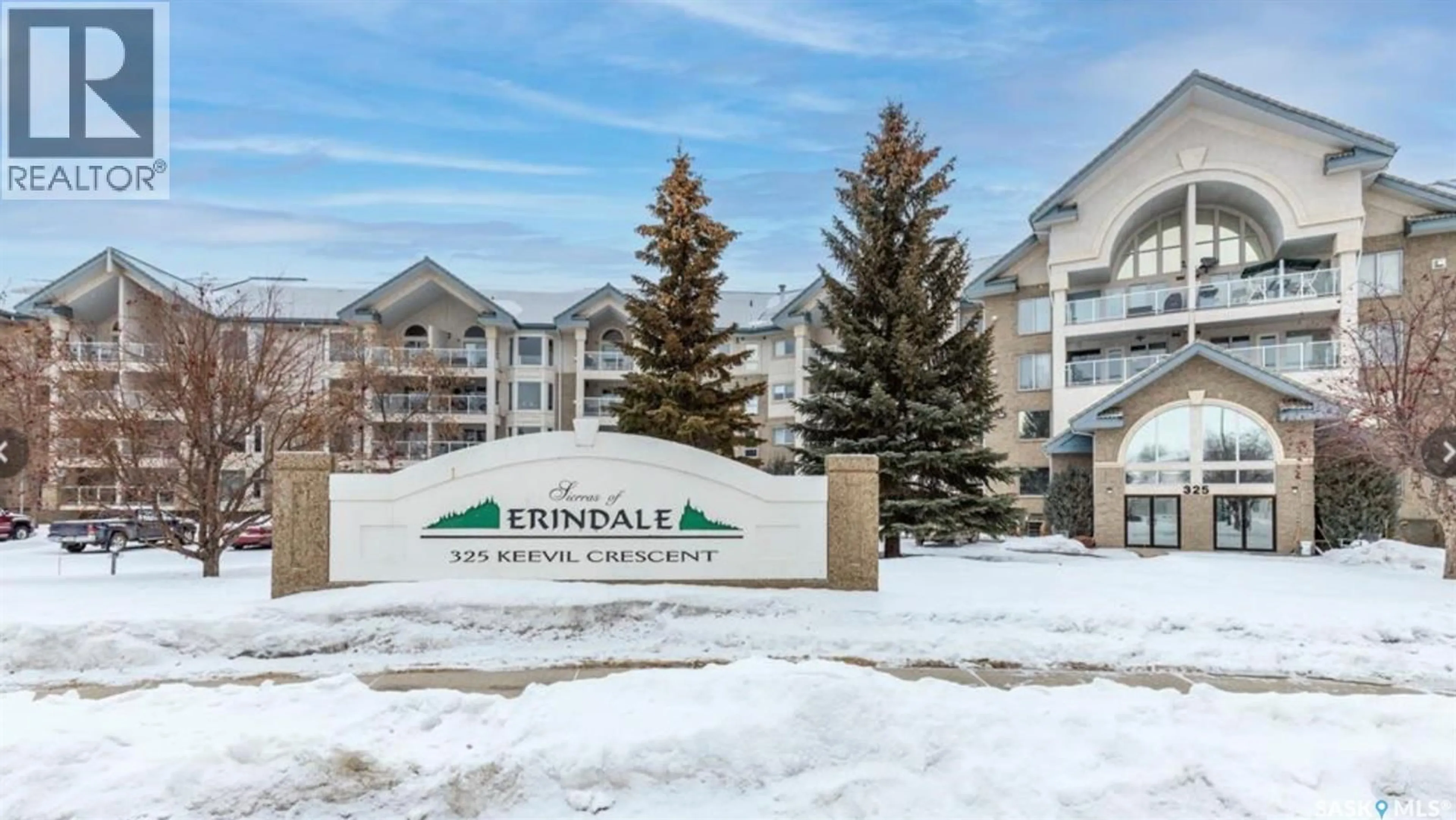 Indoor entryway for 325 - 340 KEEVIL CRESCENT, Saskatoon Saskatchewan S7N4R8