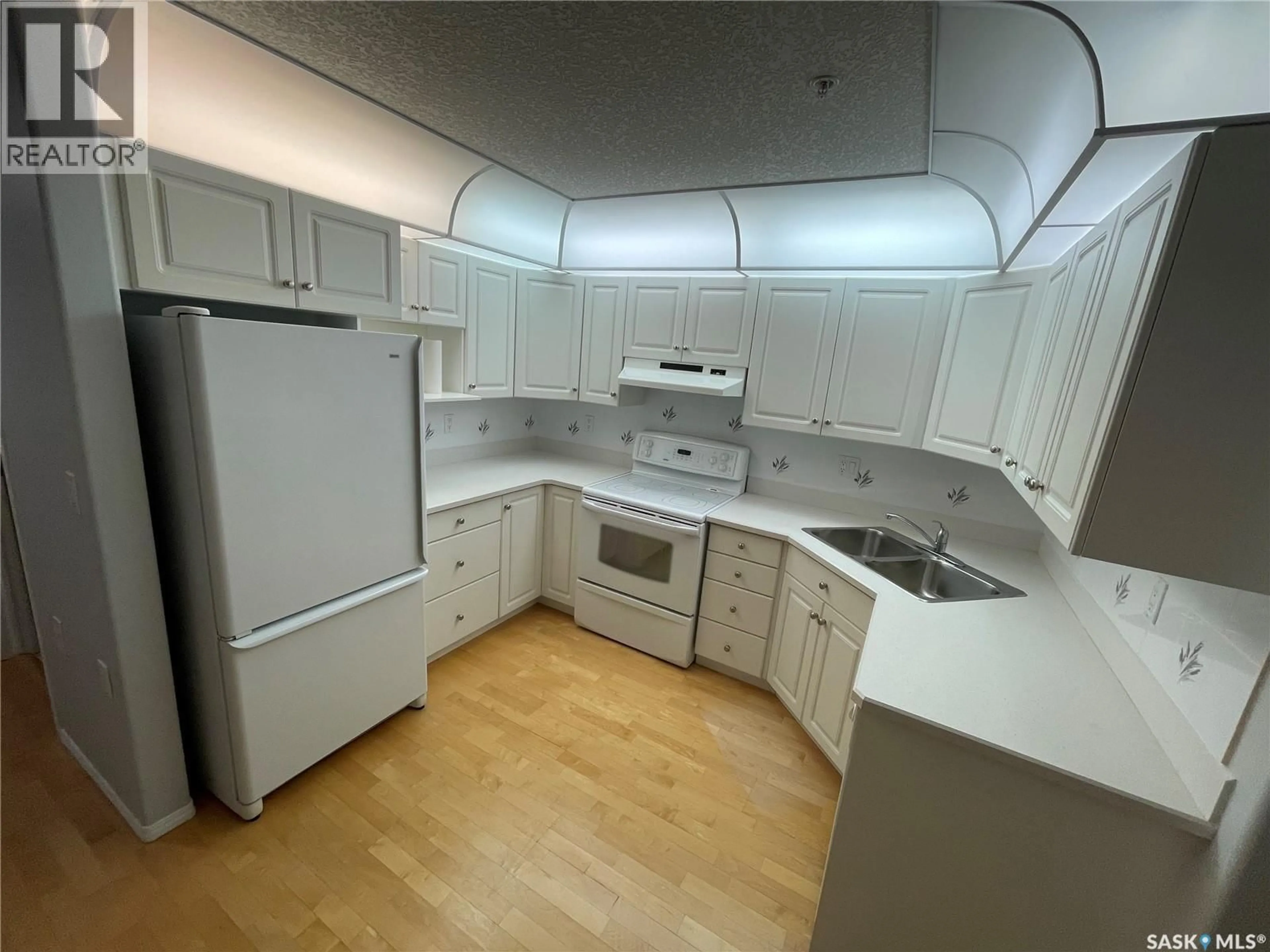 Standard kitchen, floor is not visible for 325 - 340 KEEVIL CRESCENT, Saskatoon Saskatchewan S7N4R8