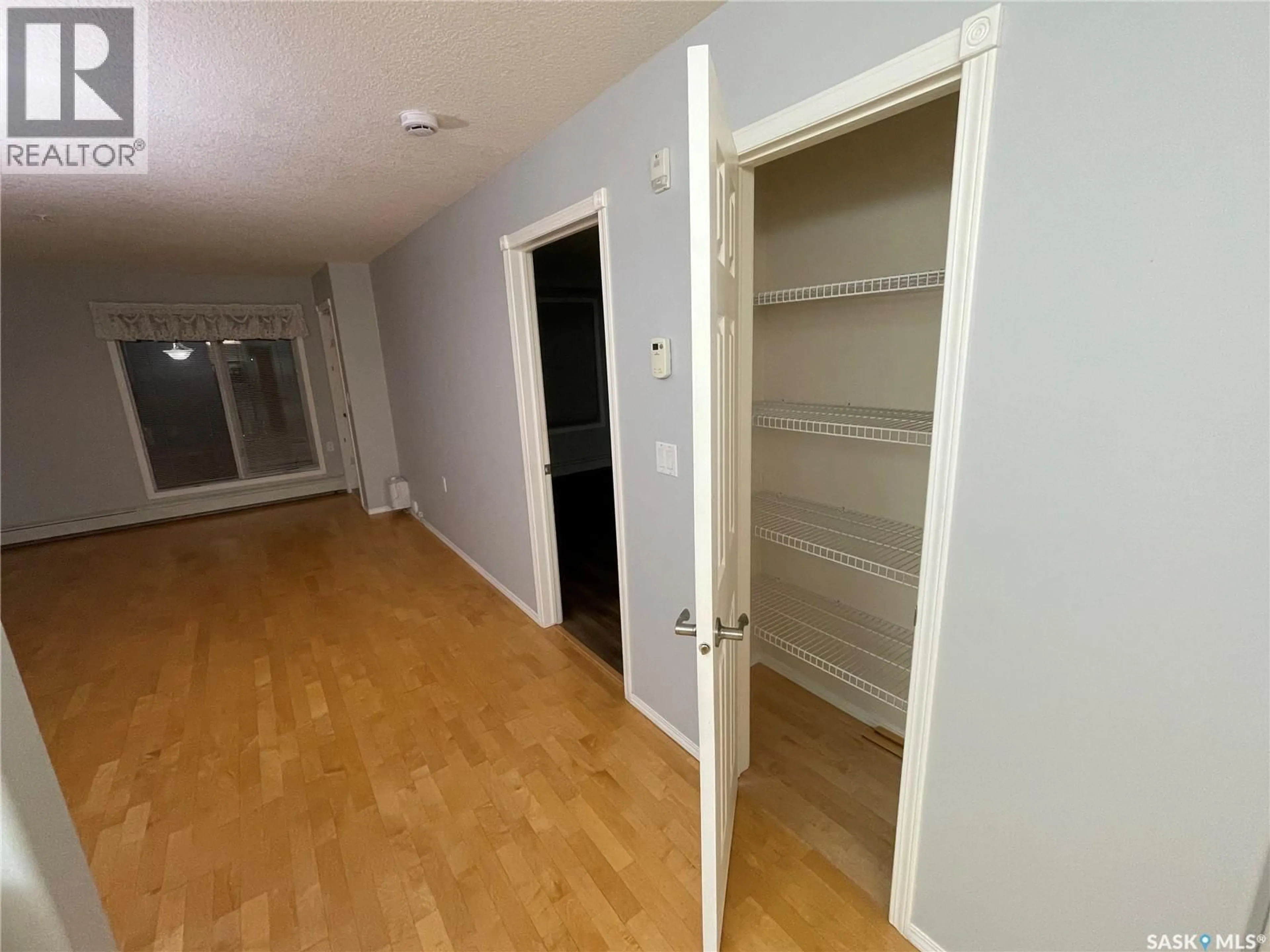 A pic of a room for 325 - 340 KEEVIL CRESCENT, Saskatoon Saskatchewan S7N4R8