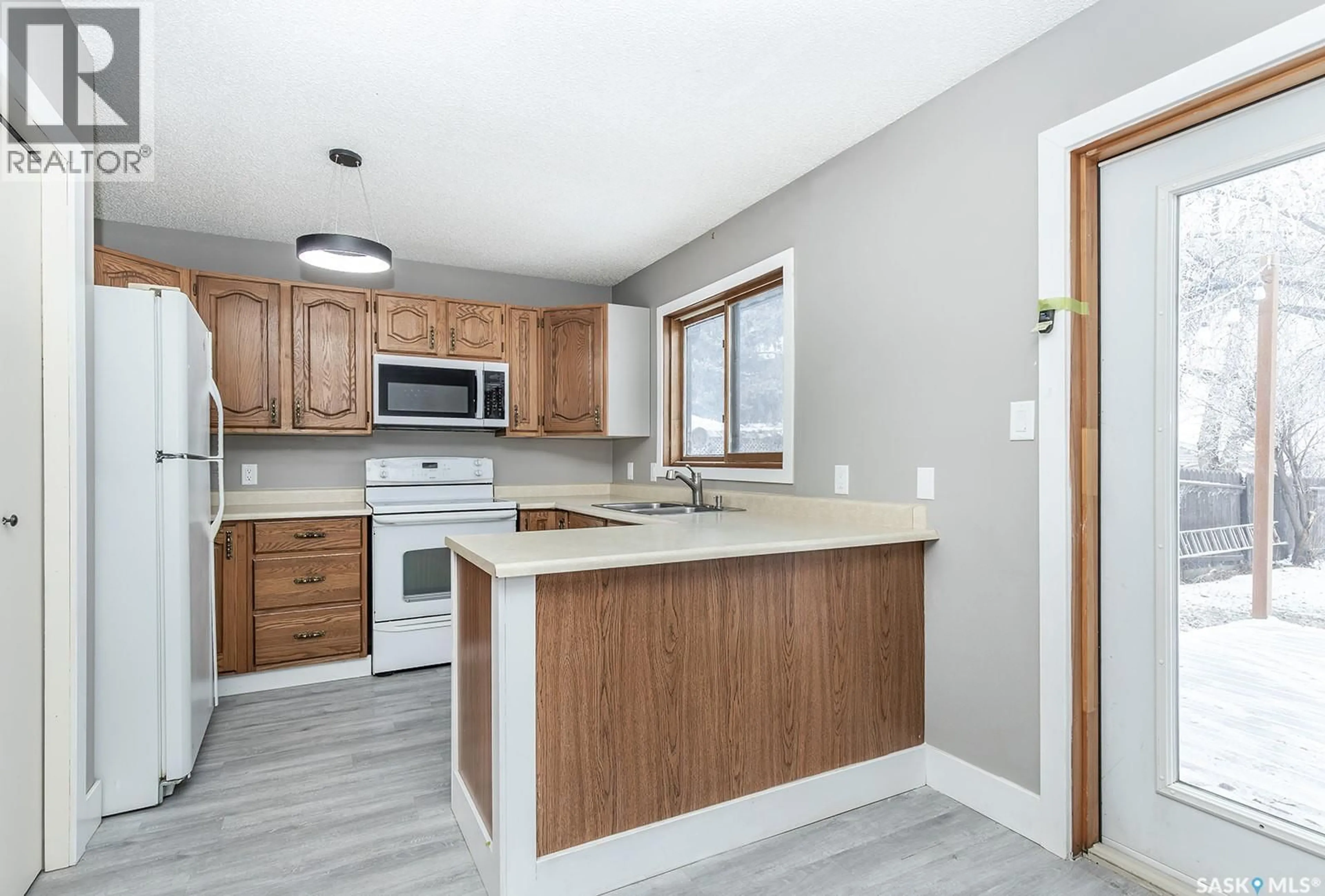 Open concept kitchen, unknown for 354 ALLEGRETTO CRESCENT, Saskatoon Saskatchewan S7K6R5