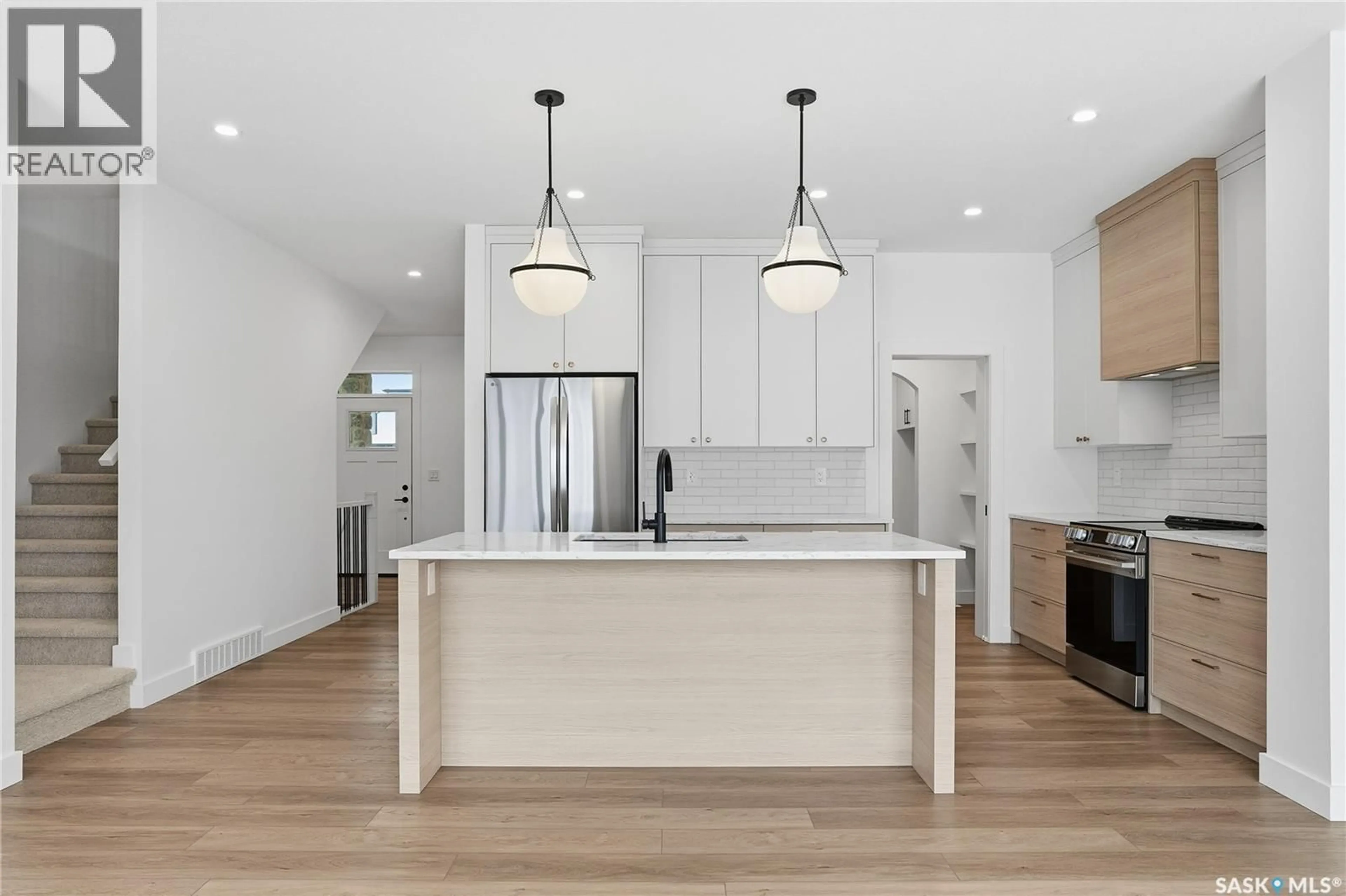 Open concept kitchen, unknown for 147 COCKROFT MANOR, Saskatoon Saskatchewan S7V1Y4