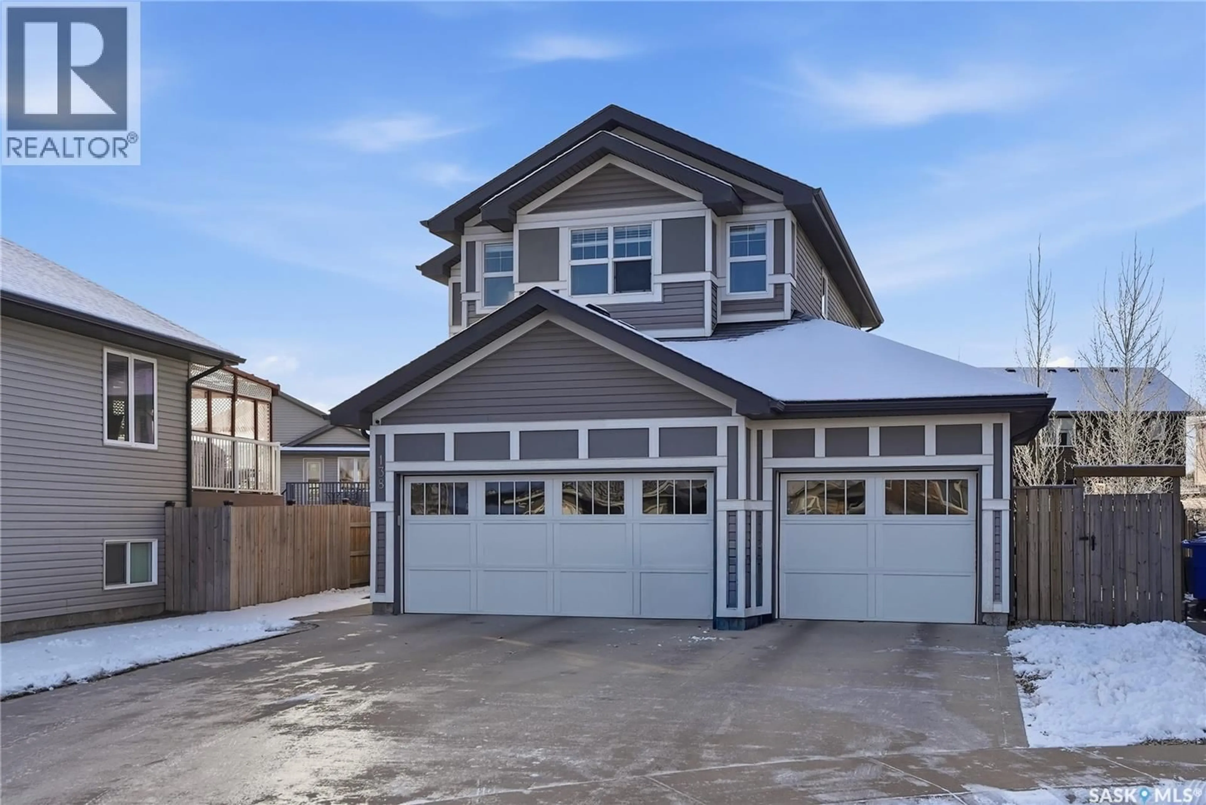 Indoor garage for 138 LEHRER CLOSE, Saskatoon Saskatchewan S7R0L3