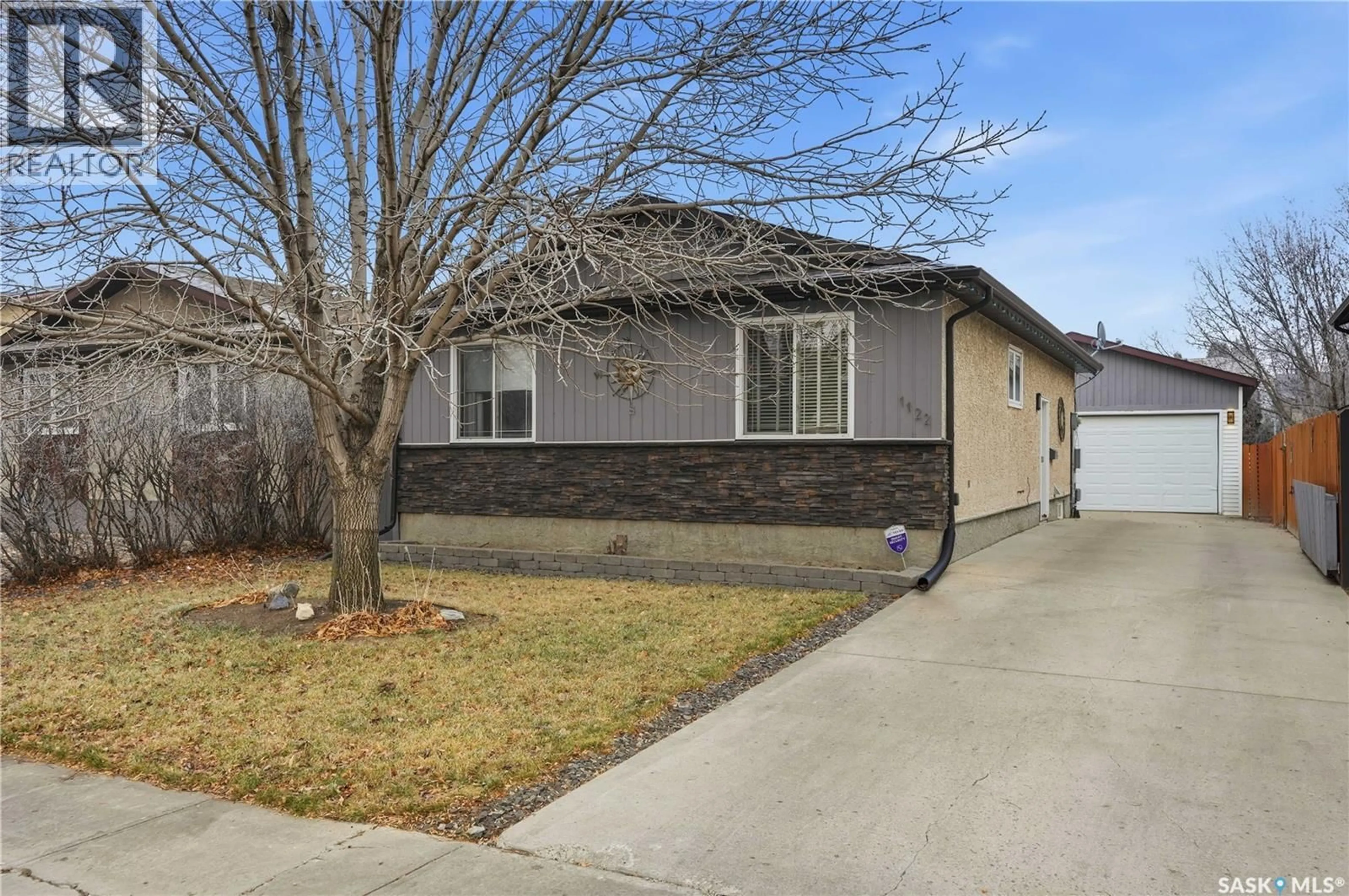 Unknown for 1122 FERGUSON CRESCENT, Regina Saskatchewan S4N6V4