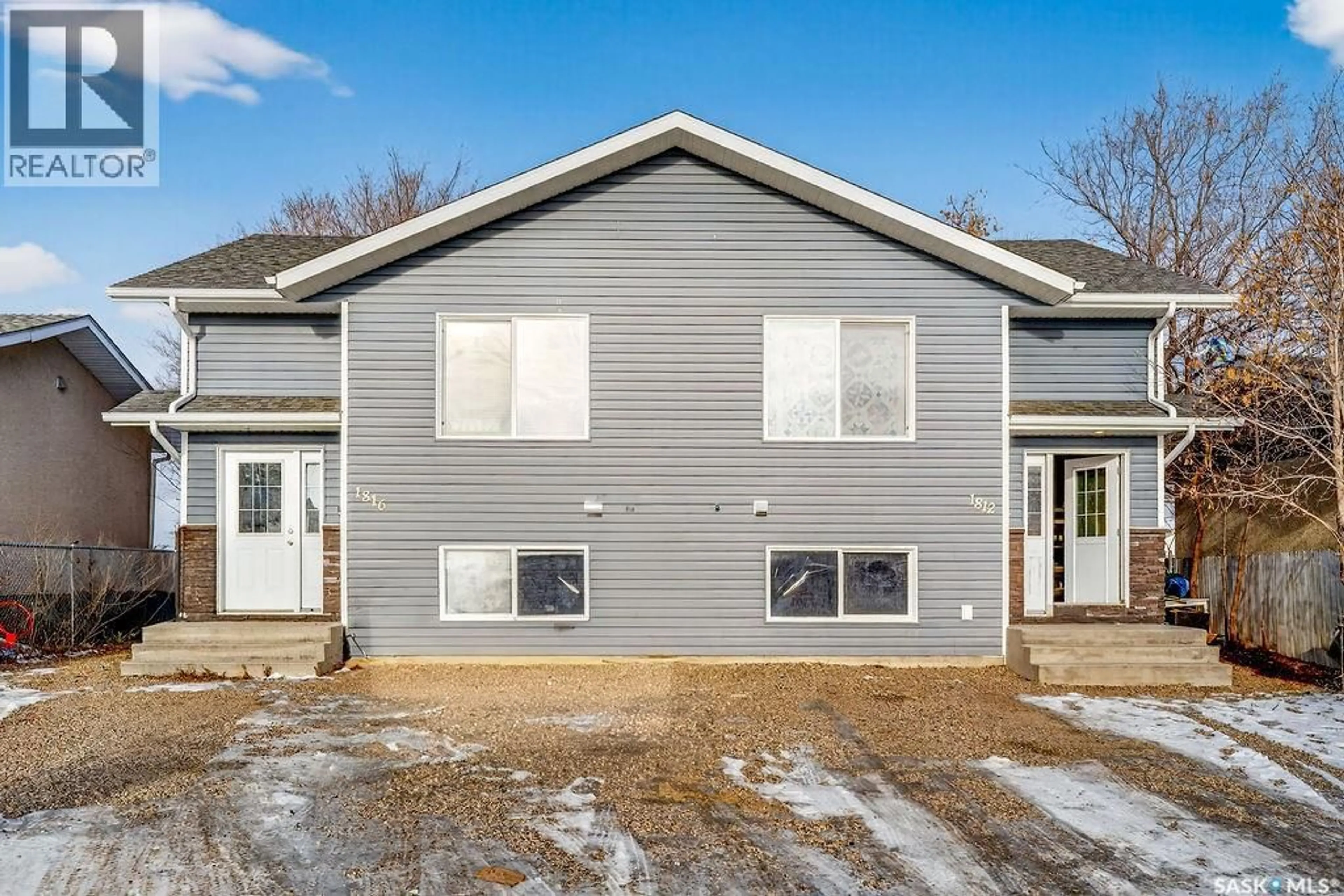 Home with vinyl exterior material, building for 1812/1816 16TH STREET, Prince Albert Saskatchewan S6V5Y2
