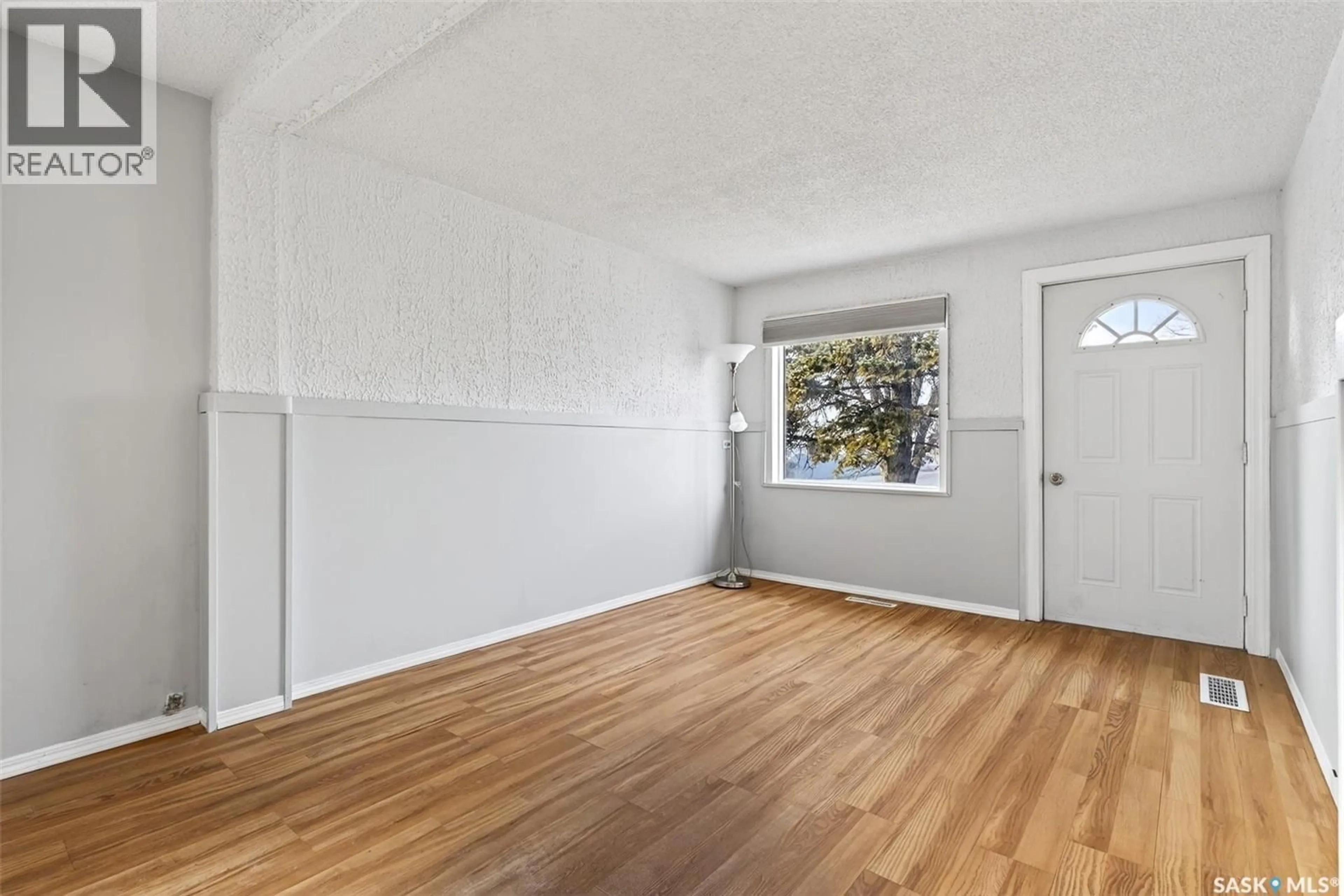 A pic of a room for 179 HALIFAX STREET, Regina Saskatchewan S4R1S7