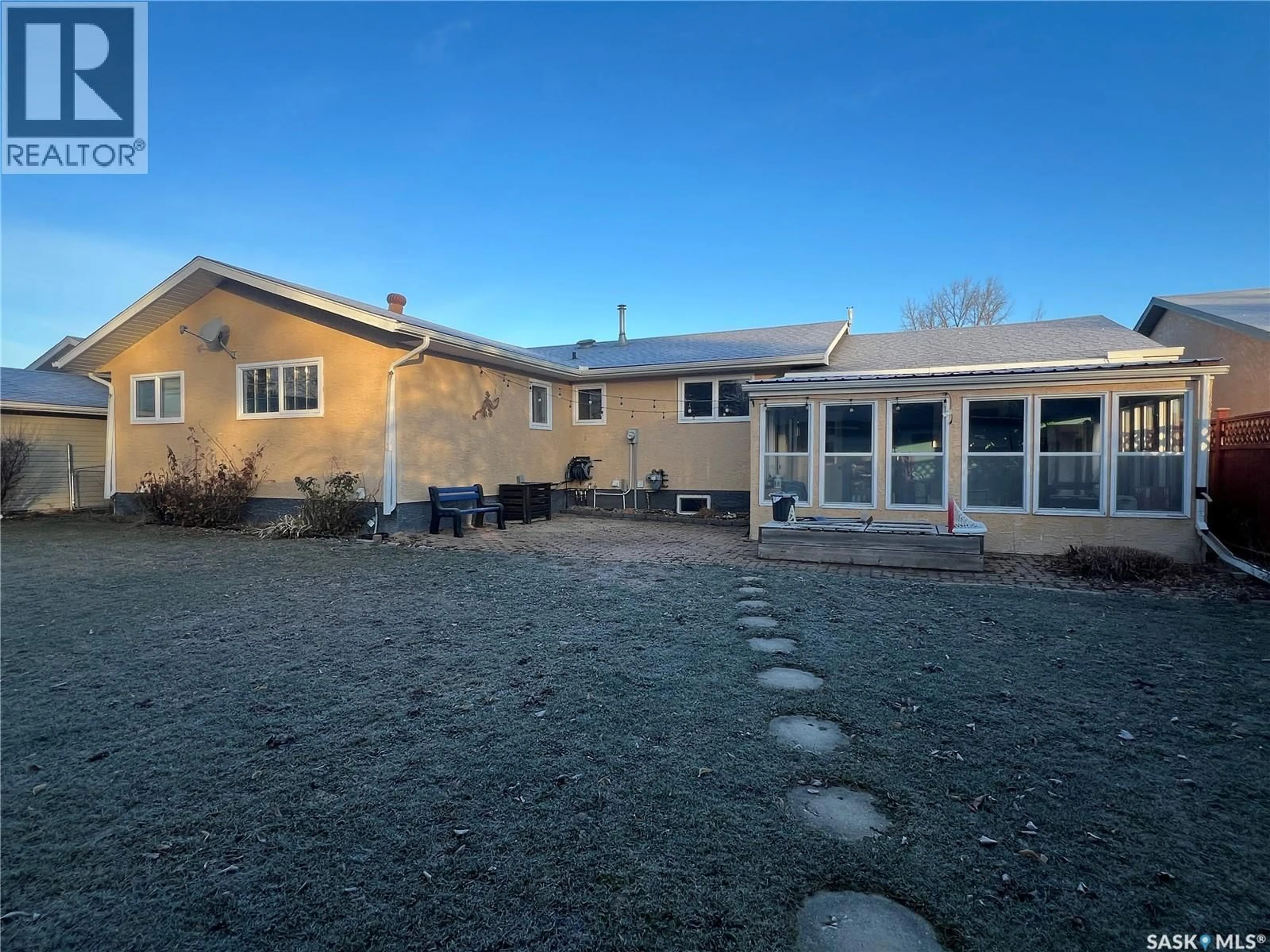 A pic from outside/outdoor area/front of a property/back of a property/a pic from drone, unknown for 235 GEORGE CRESCENT, Esterhazy Saskatchewan S0A0X0
