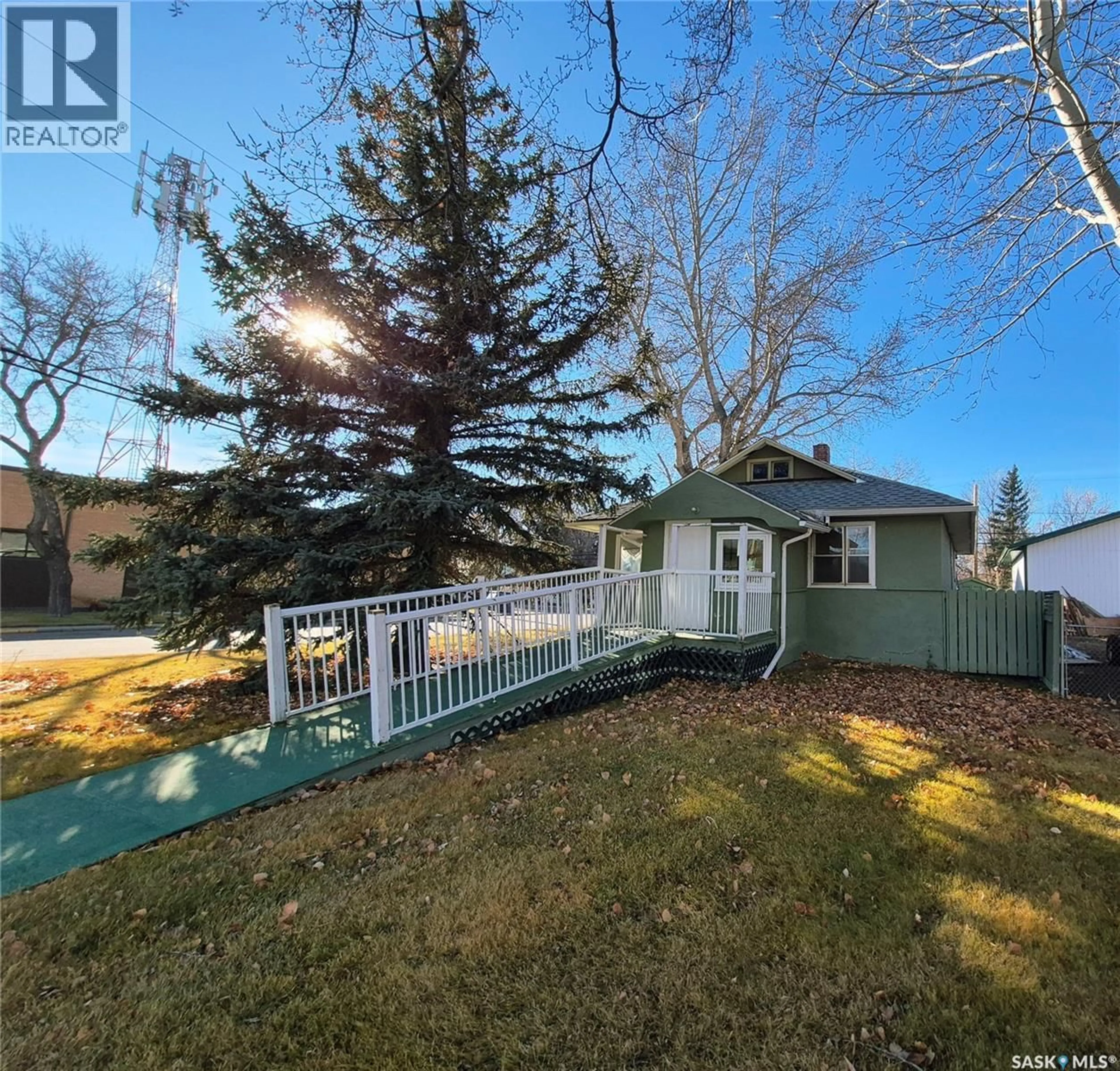 Unknown for 505 CENTRE STREET, Shaunavon Saskatchewan S0N2M0