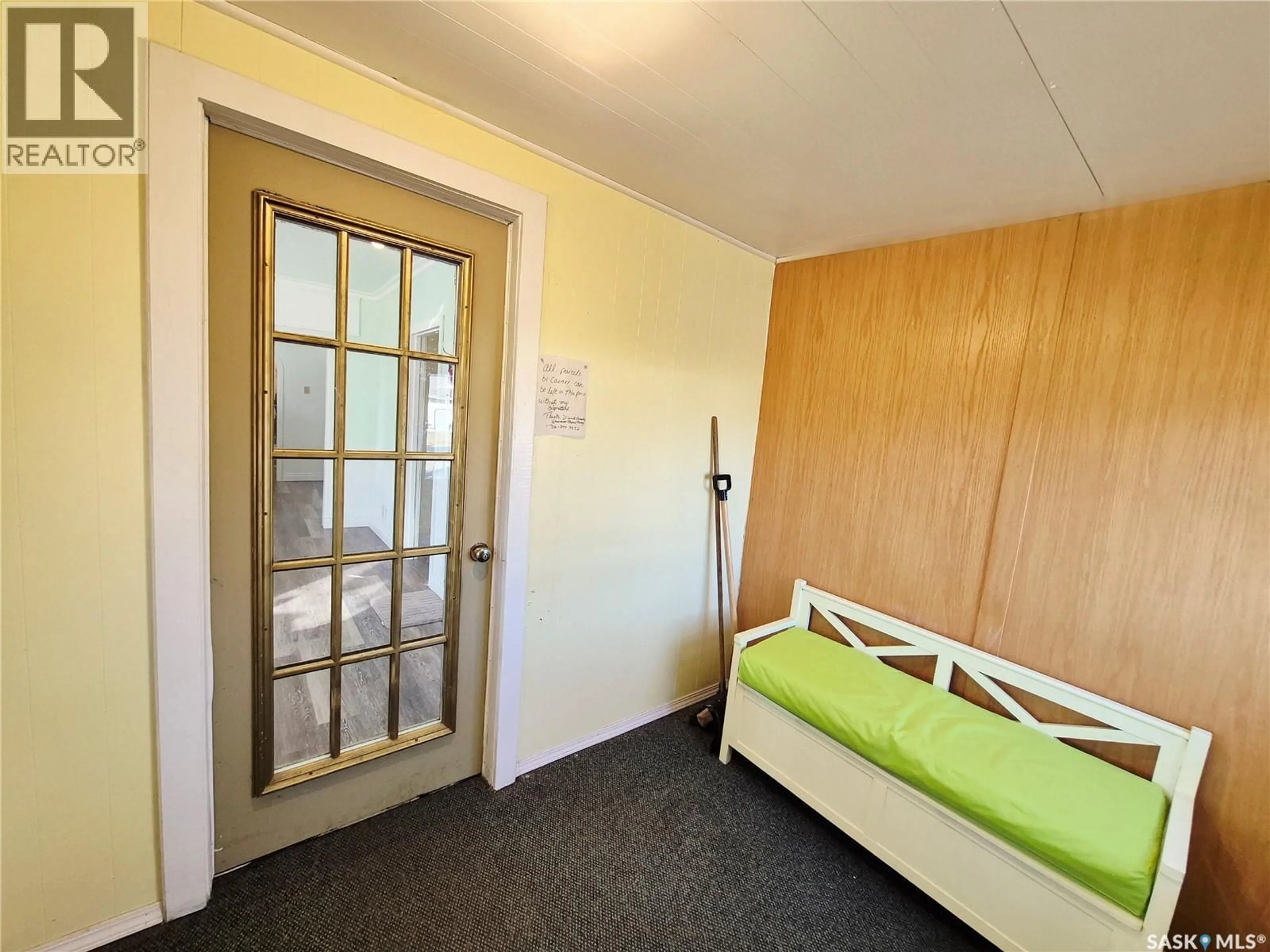 A pic of a room for 505 CENTRE STREET, Shaunavon Saskatchewan S0N2M0