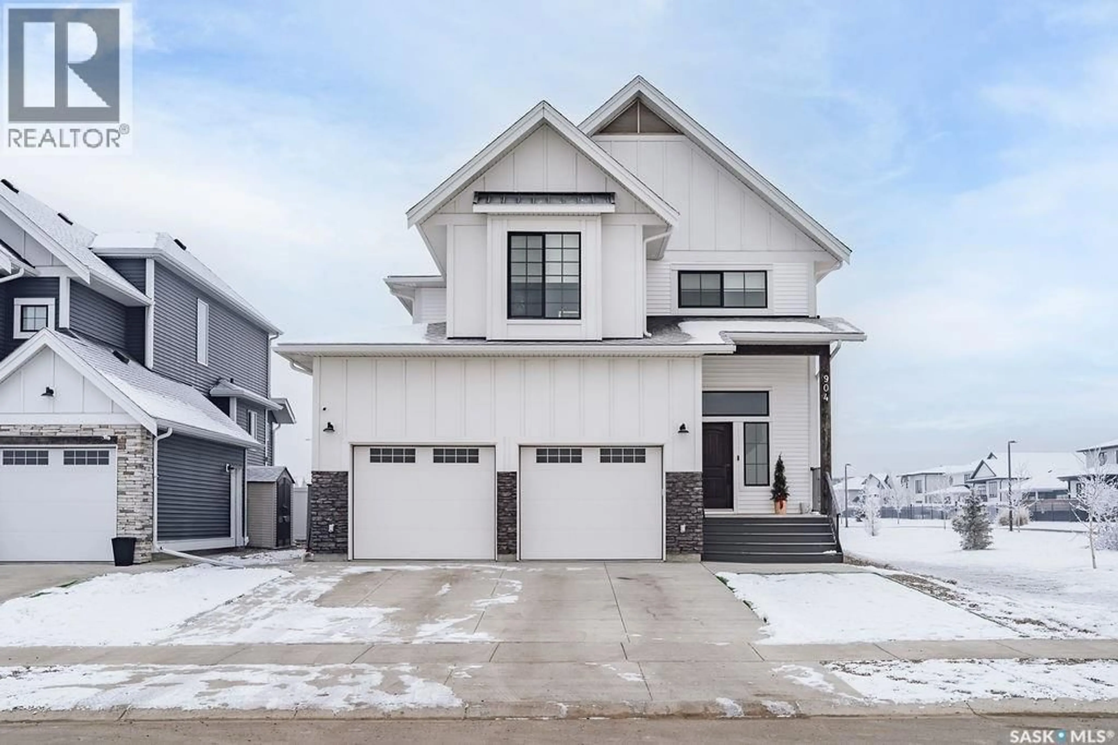 Unknown for 904 FEHEREGYHAZI BOULEVARD, Saskatoon Saskatchewan S7W1E1