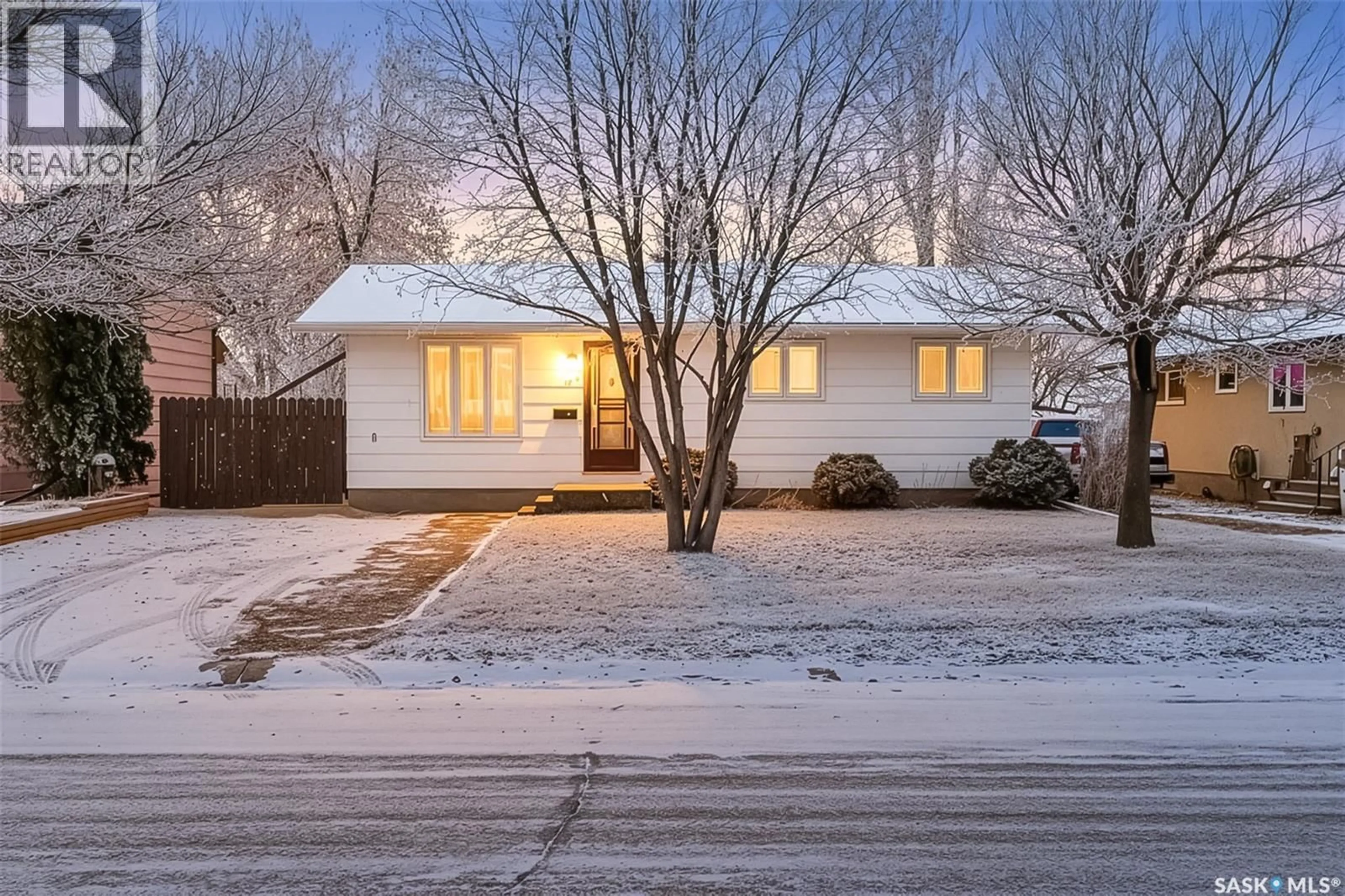 Unknown for 1219 SPADINA STREET, Moose Jaw Saskatchewan S6H7G5