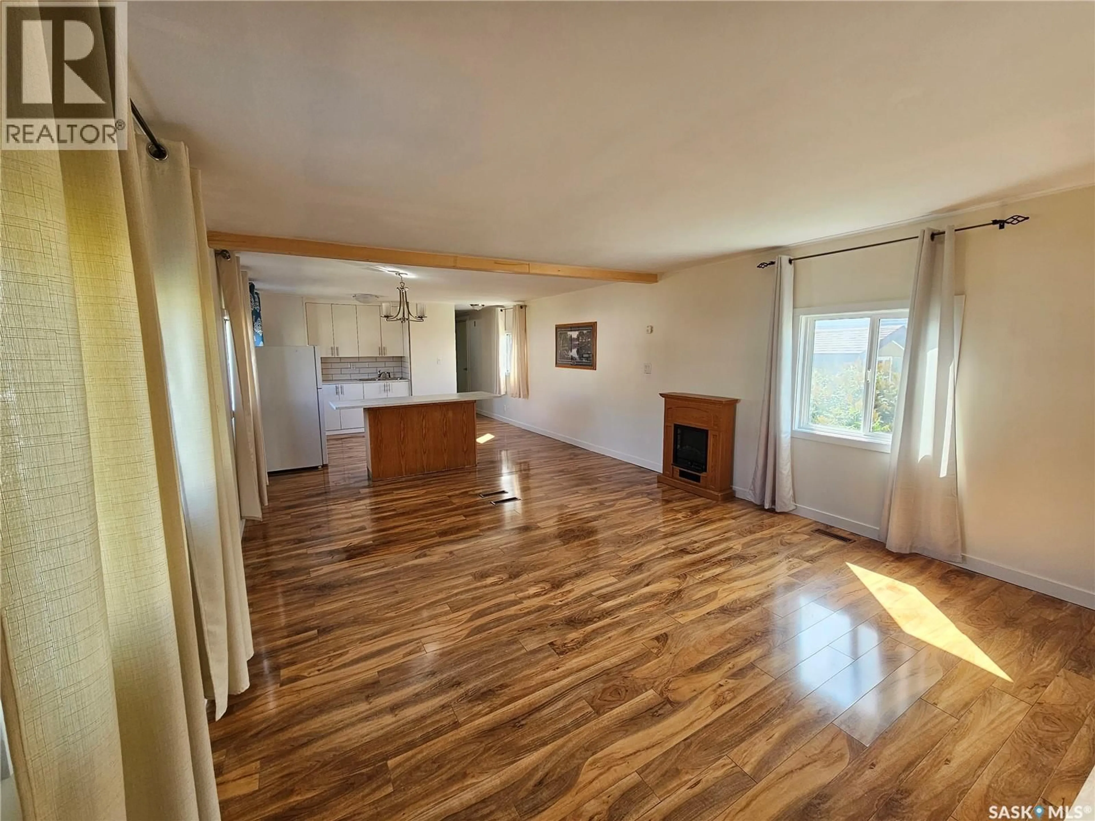 A pic of a room for 410 7TH AVENUE, Meadow Lake Saskatchewan S9X1C1