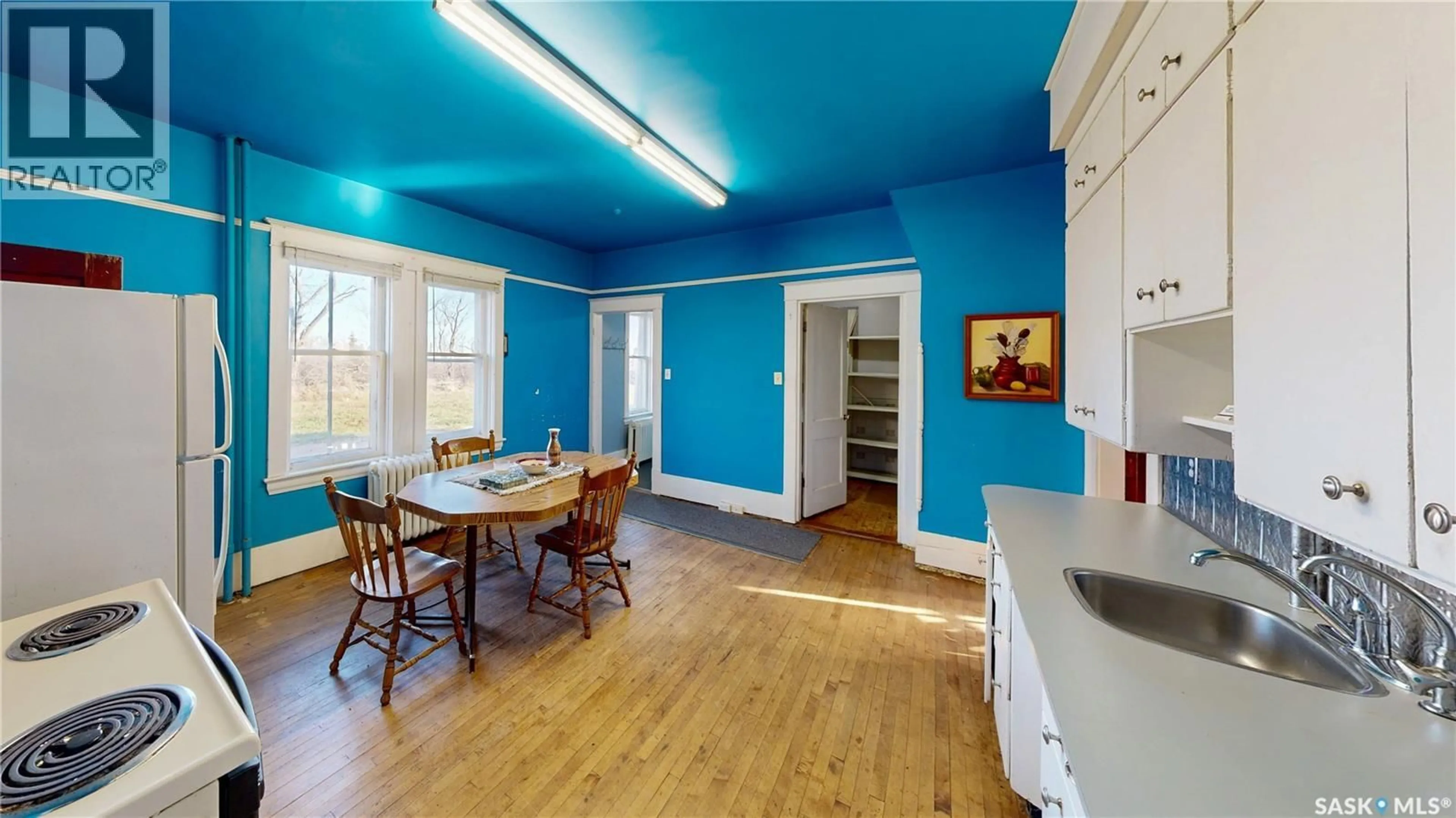 Dining room, wood/laminate floor for more or less - 12.56 HAMILTON HOUSE ACREAGE, Last Mountain Valley RM No. 250 Saskatchewan S0G0Z0