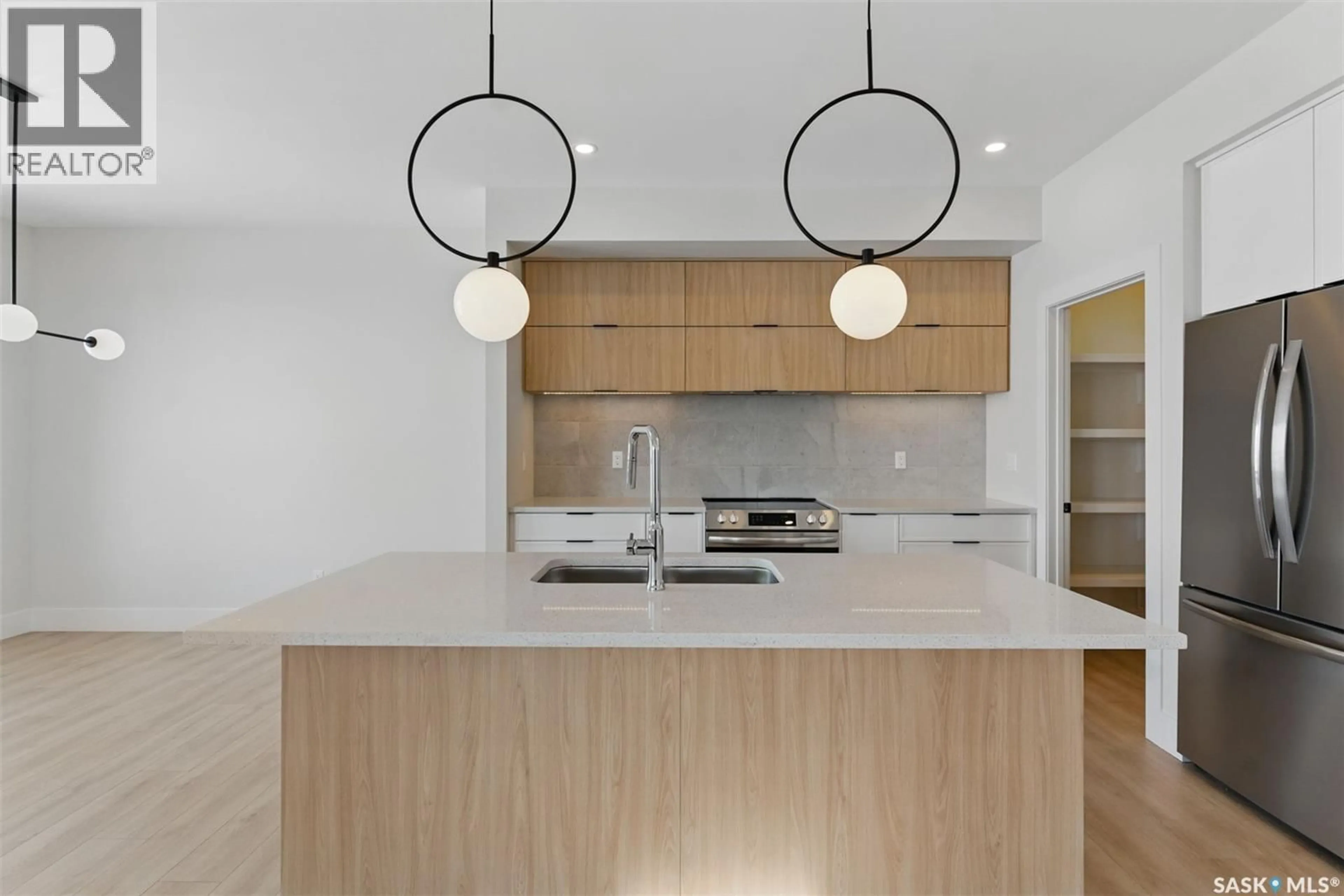 Contemporary kitchen, unknown for 226 VETERANS DRIVE, Warman Saskatchewan S0K0A1