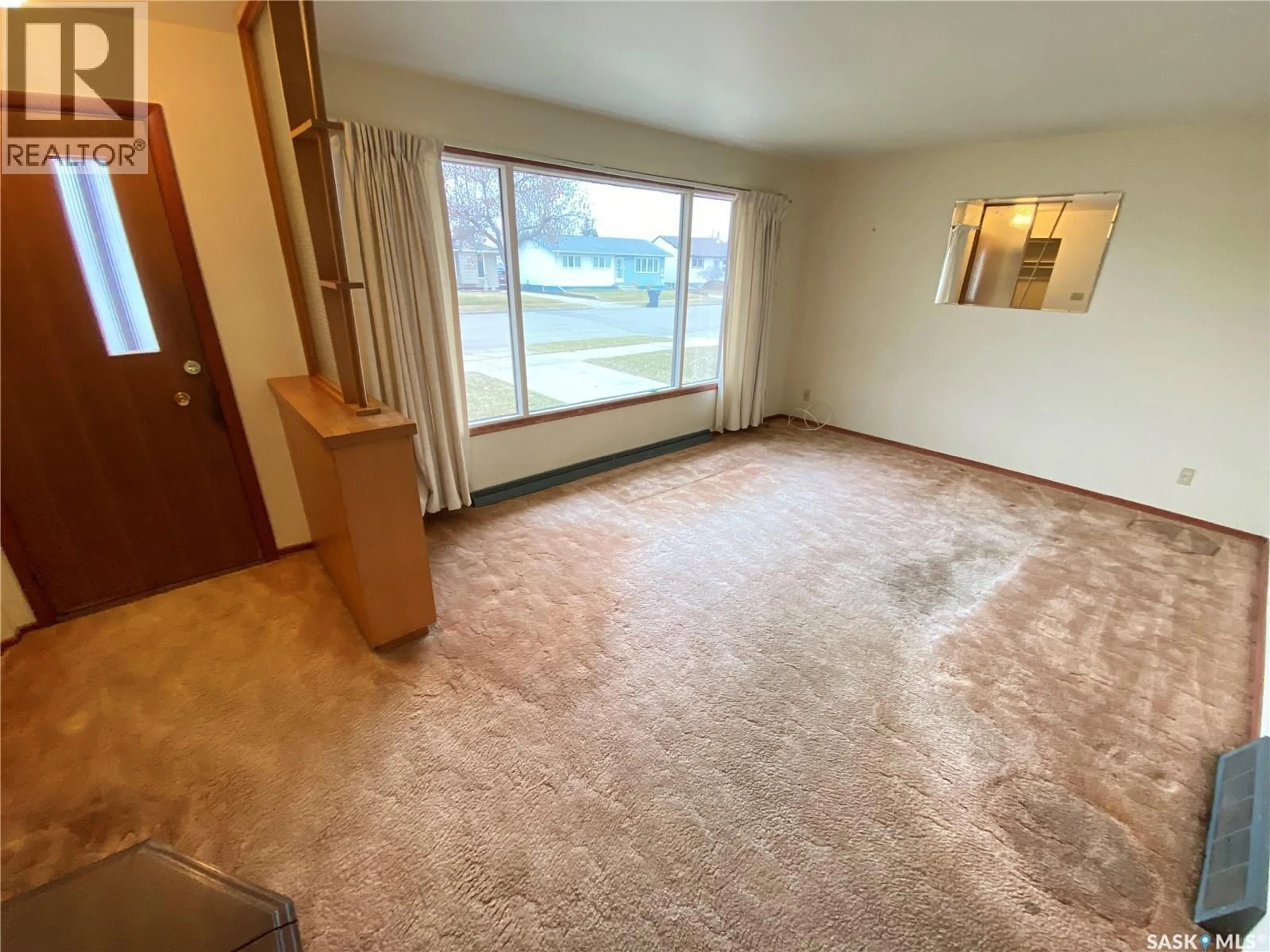 A pic of a room for 376 MAPLE AVENUE, Yorkton Saskatchewan S3N1X3