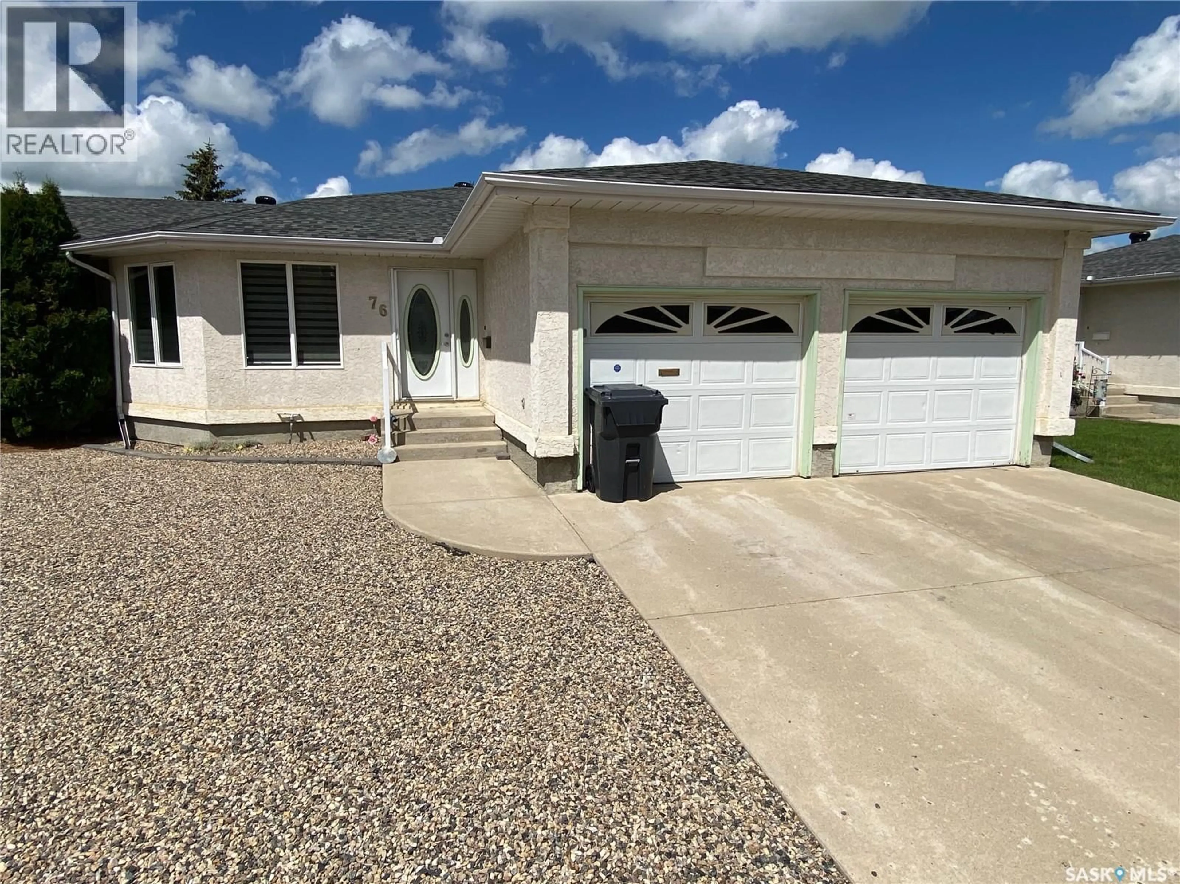 Home with vinyl exterior material, street for 76 RUSSELL DRIVE, Yorkton Saskatchewan S3N3W2