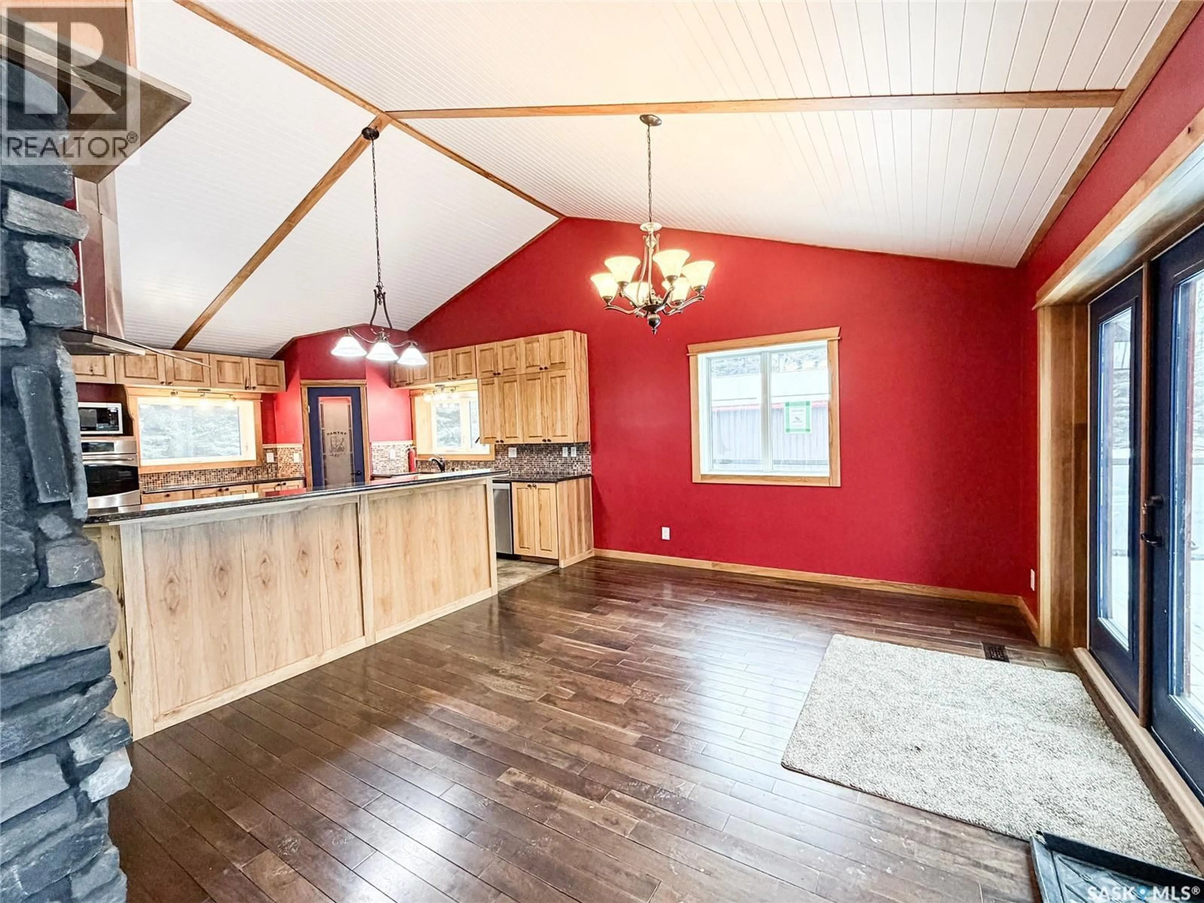 Open concept kitchen, wood/laminate floor for 5 ACRES SW, Meadow Lake Rm No.588 Saskatchewan S9X1Y4