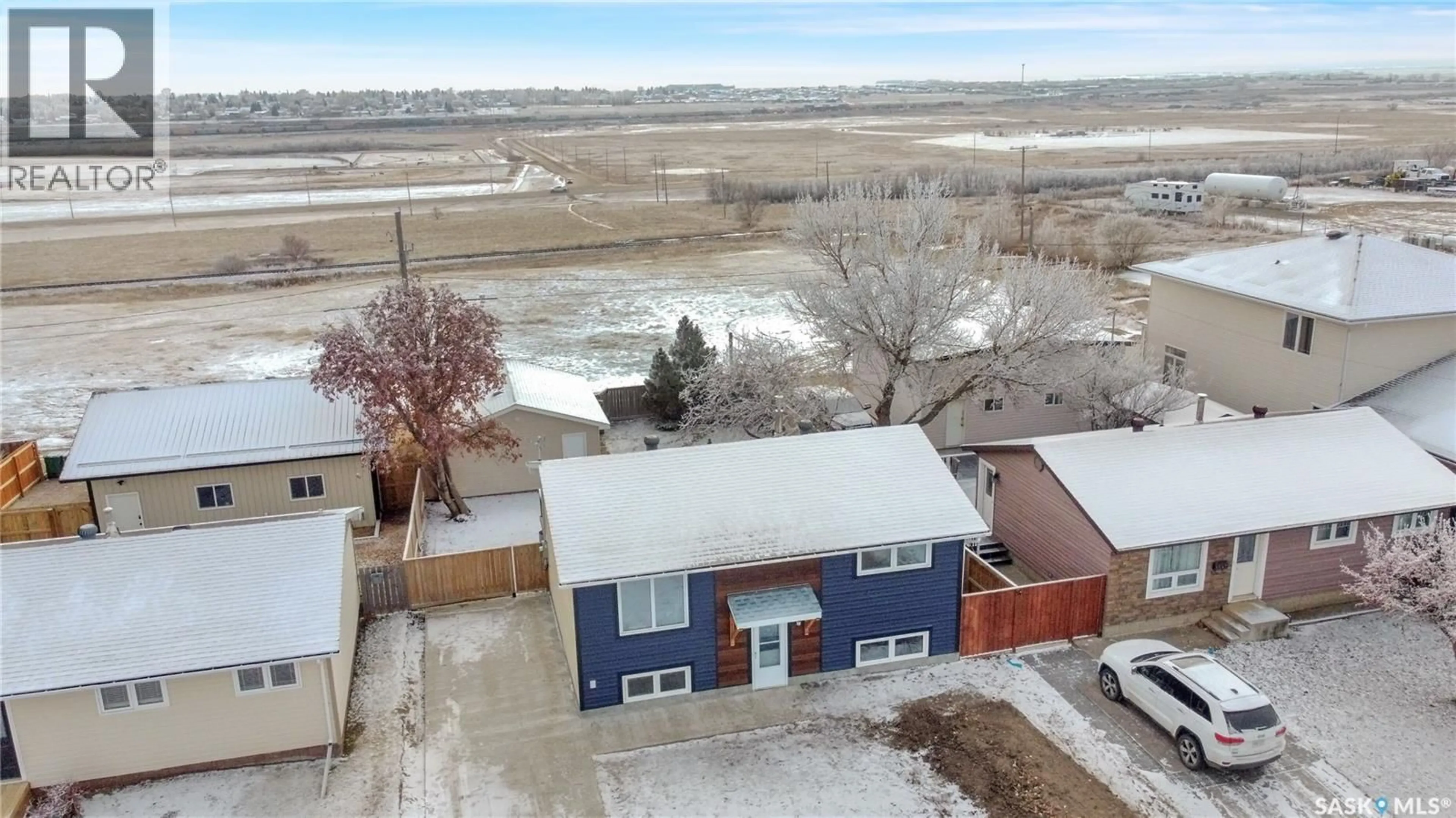 A pic from outside/outdoor area/front of a property/back of a property/a pic from drone, water/lake/river/ocean view for 1543 STADACONA STREET, Moose Jaw Saskatchewan S6H6S3