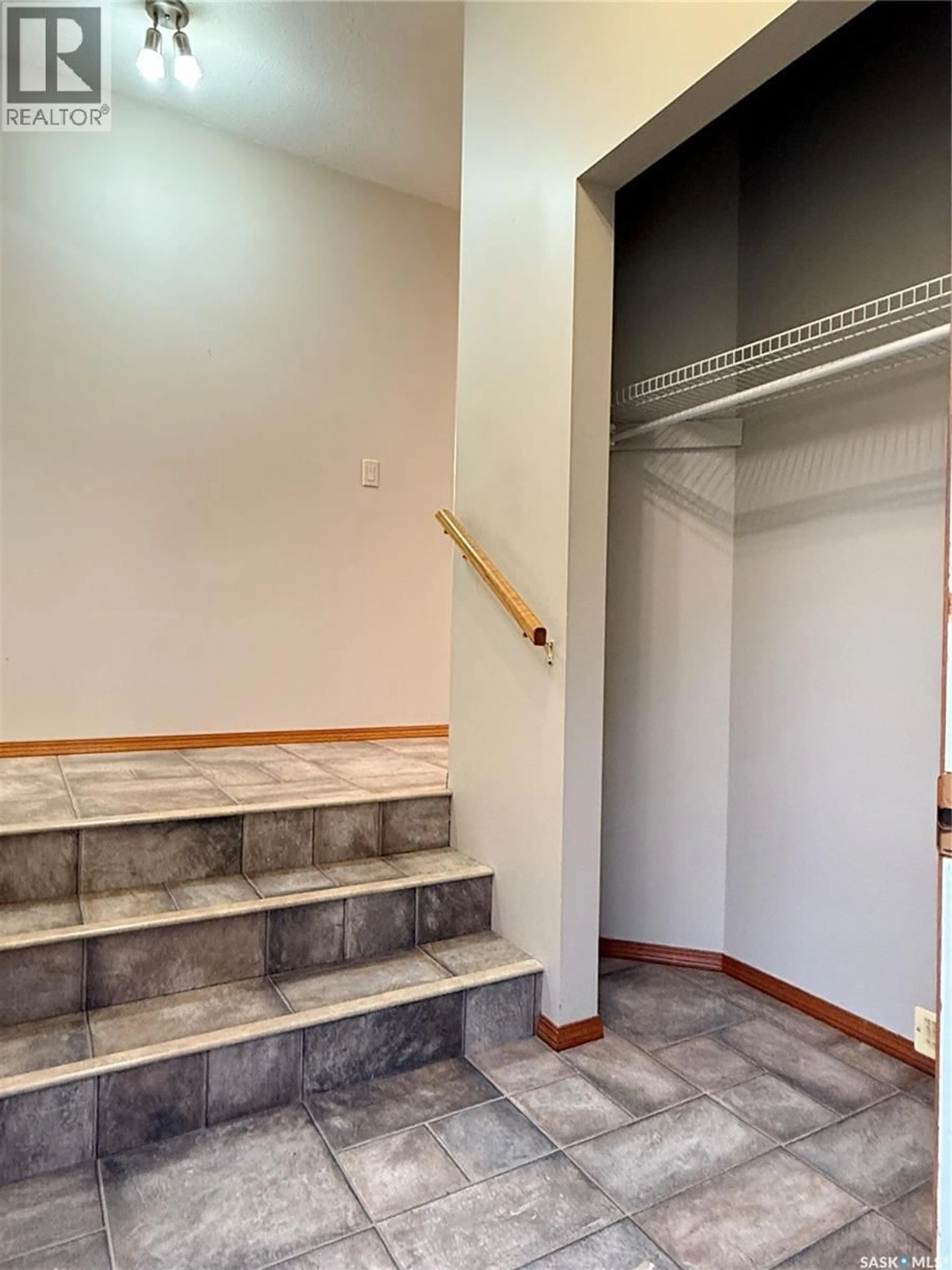 Indoor foyer for 26 JUBILEE CRESCENT, Melville Saskatchewan S0A2P0