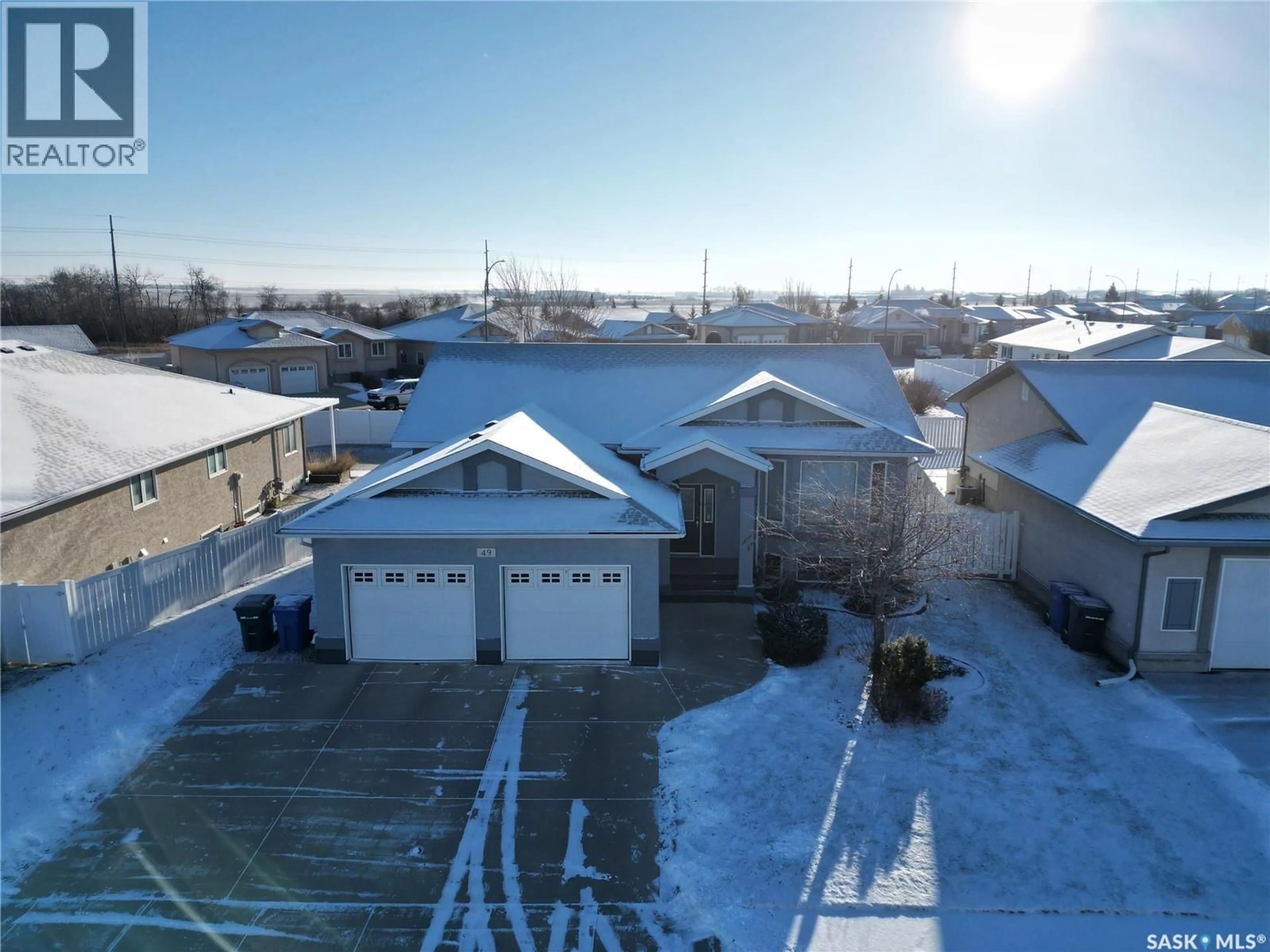 A pic from outside/outdoor area/front of a property/back of a property/a pic from drone, street for 49 WILSON CRESCENT, Yorkton Saskatchewan S3N3Z9
