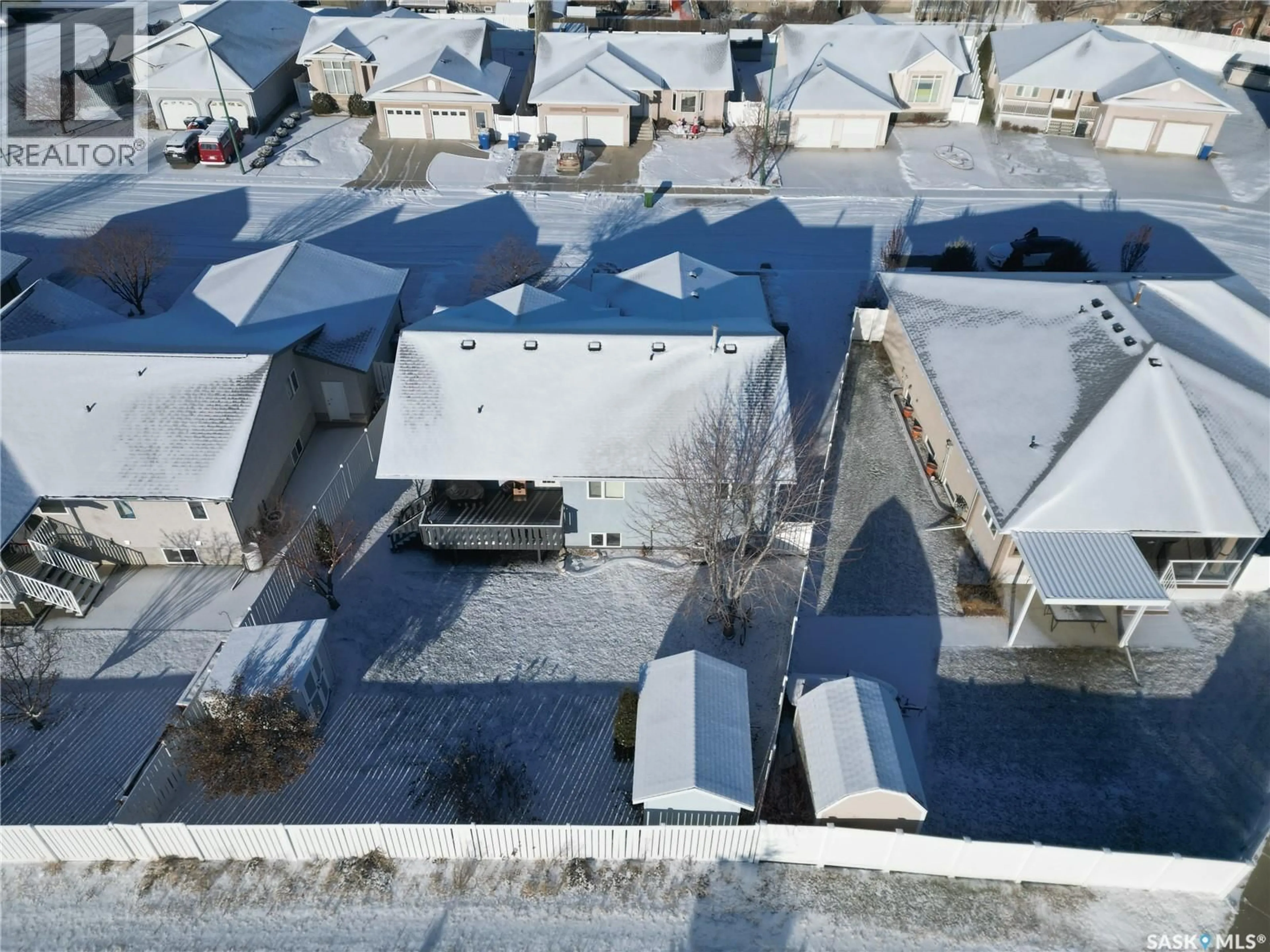 A pic from outside/outdoor area/front of a property/back of a property/a pic from drone, street for 49 WILSON CRESCENT, Yorkton Saskatchewan S3N3Z9