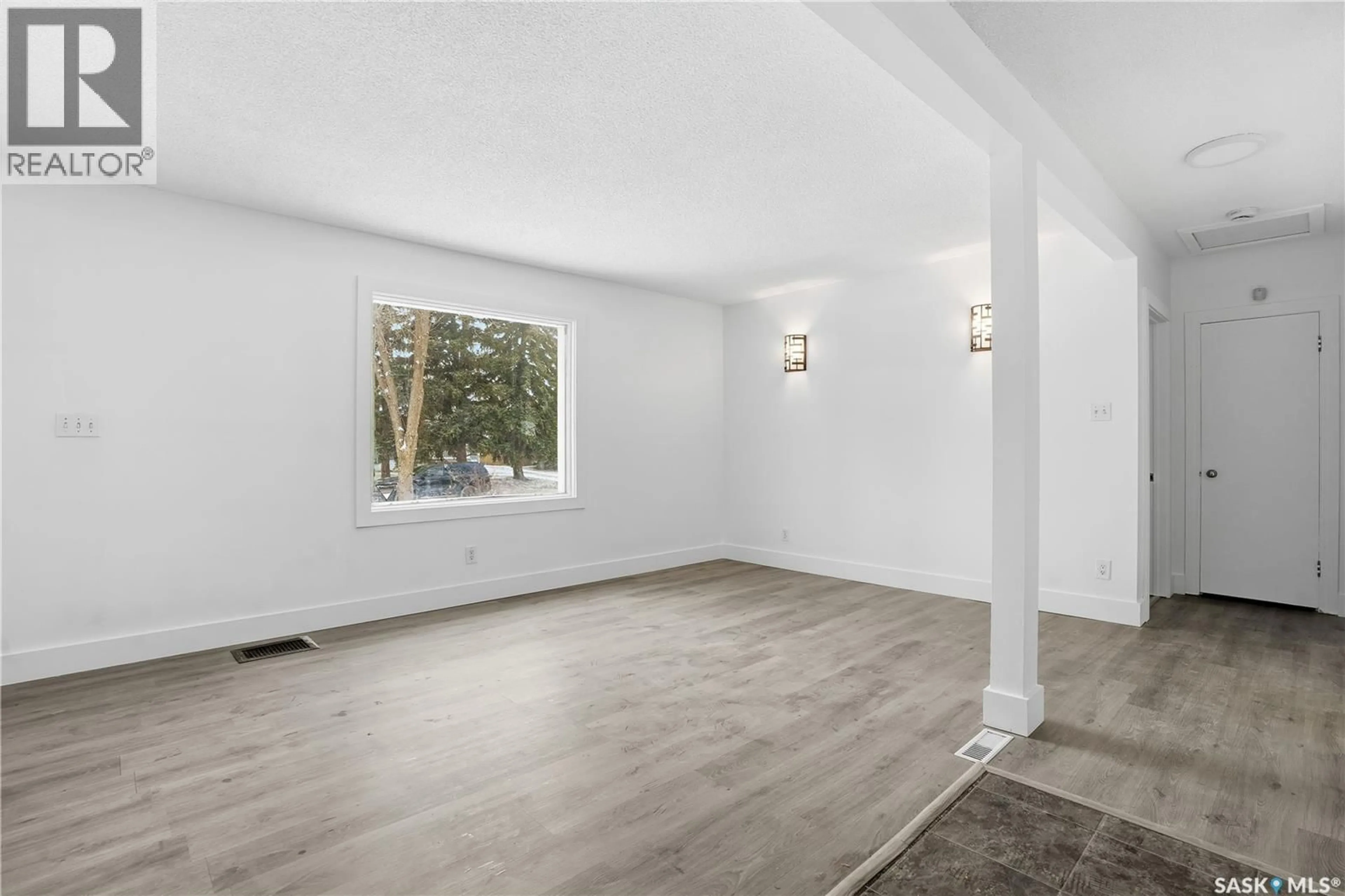 A pic of a room for 749 ROYAL STREET, Regina Saskatchewan S4T4Z3