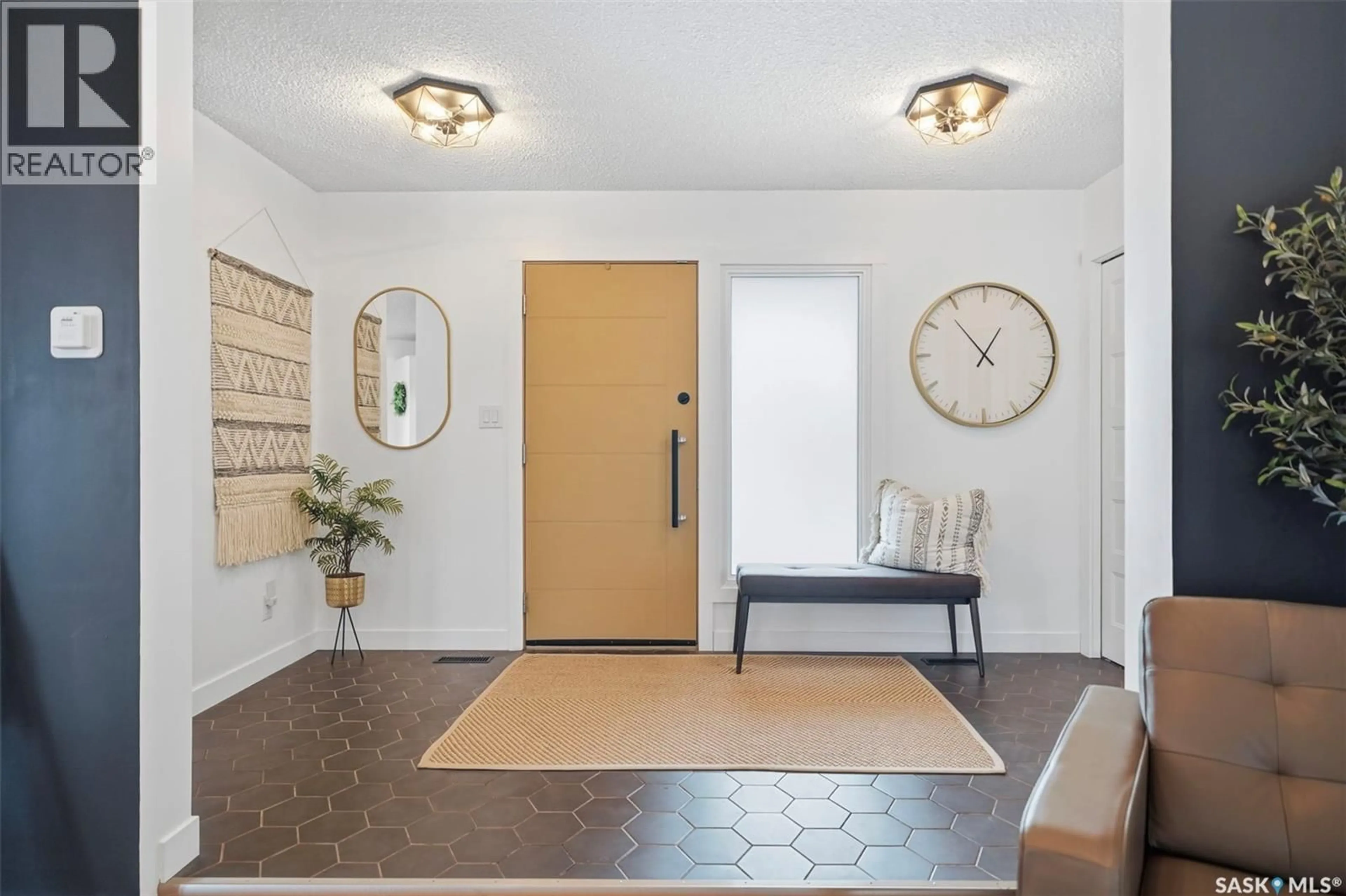 Indoor entryway for 4 BARNES CRESCENT, Humboldt Saskatchewan S0K2A0