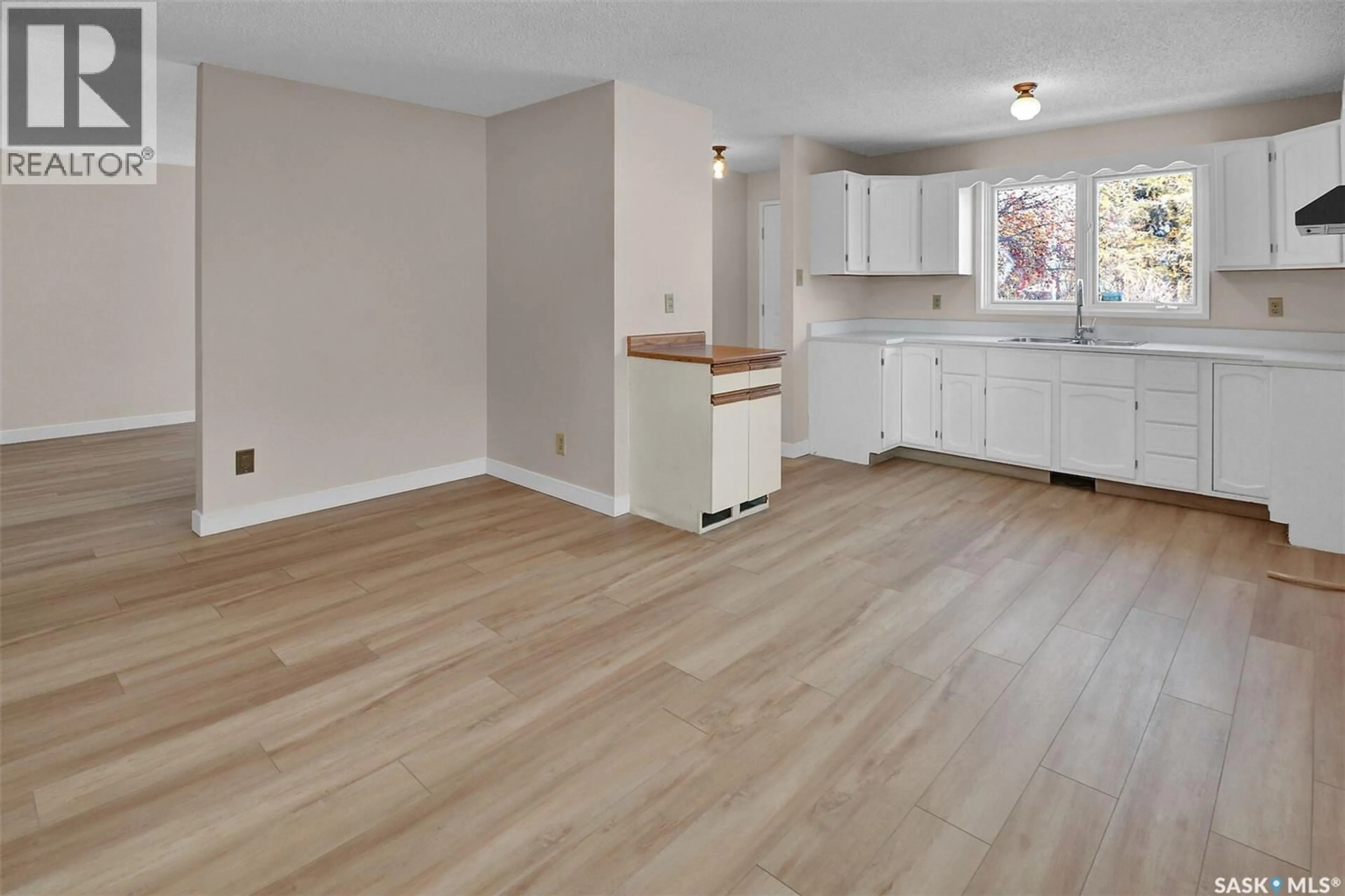 A pic of a room for 111 STECHISHIN CRESCENT, Saskatoon Saskatchewan S7K5P5